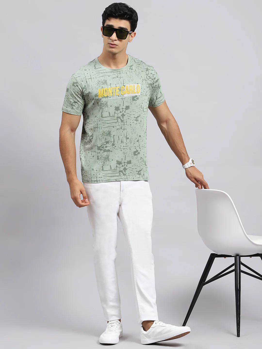Men Green Printed T-Shirt - Image 2