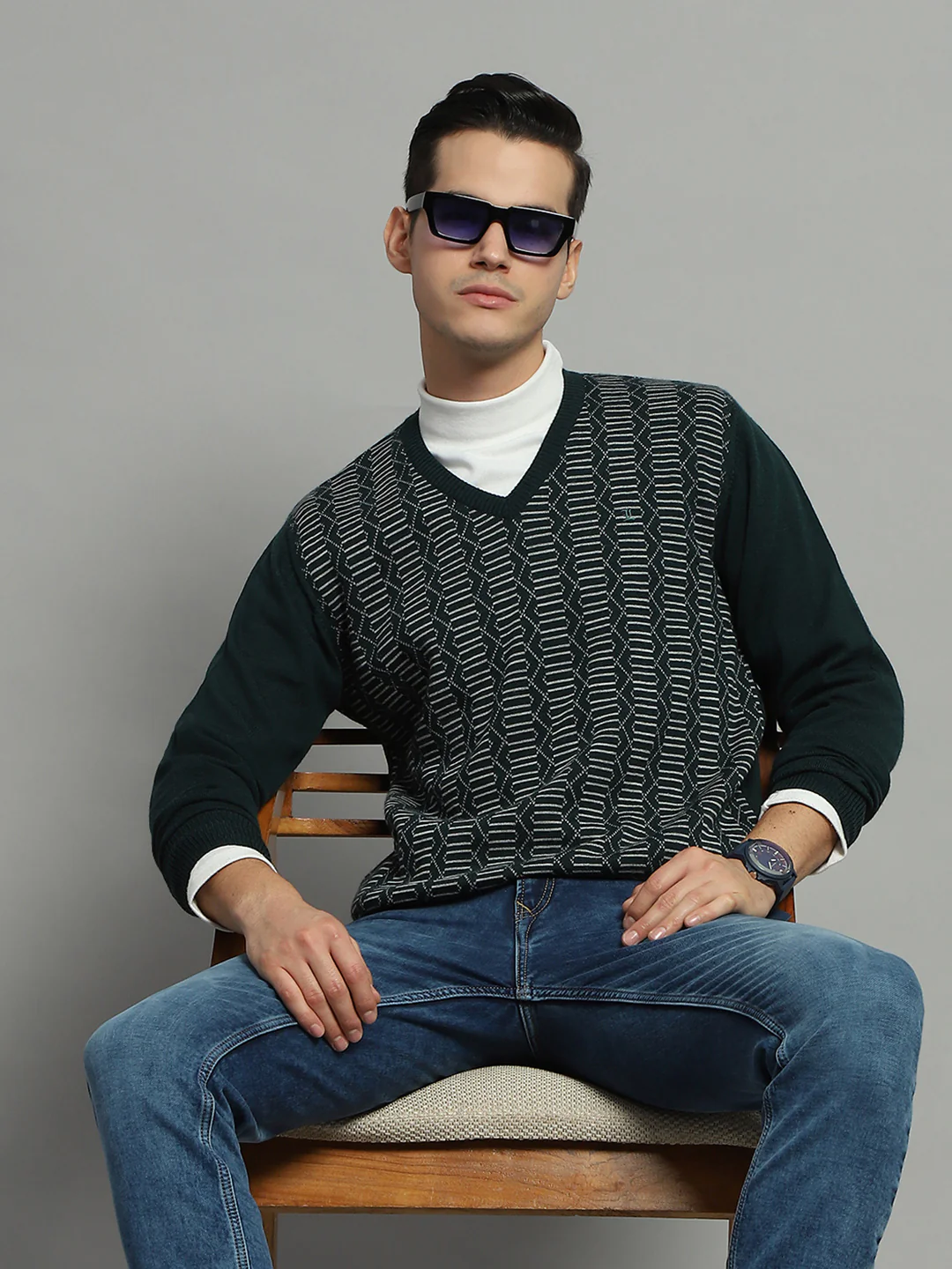 Luxuria Men Green Self Design V Neck Full Sleeve Pullover - Image 6