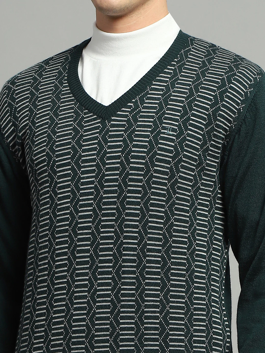 Luxuria Men Green Self Design V Neck Full Sleeve Pullover - Image 7