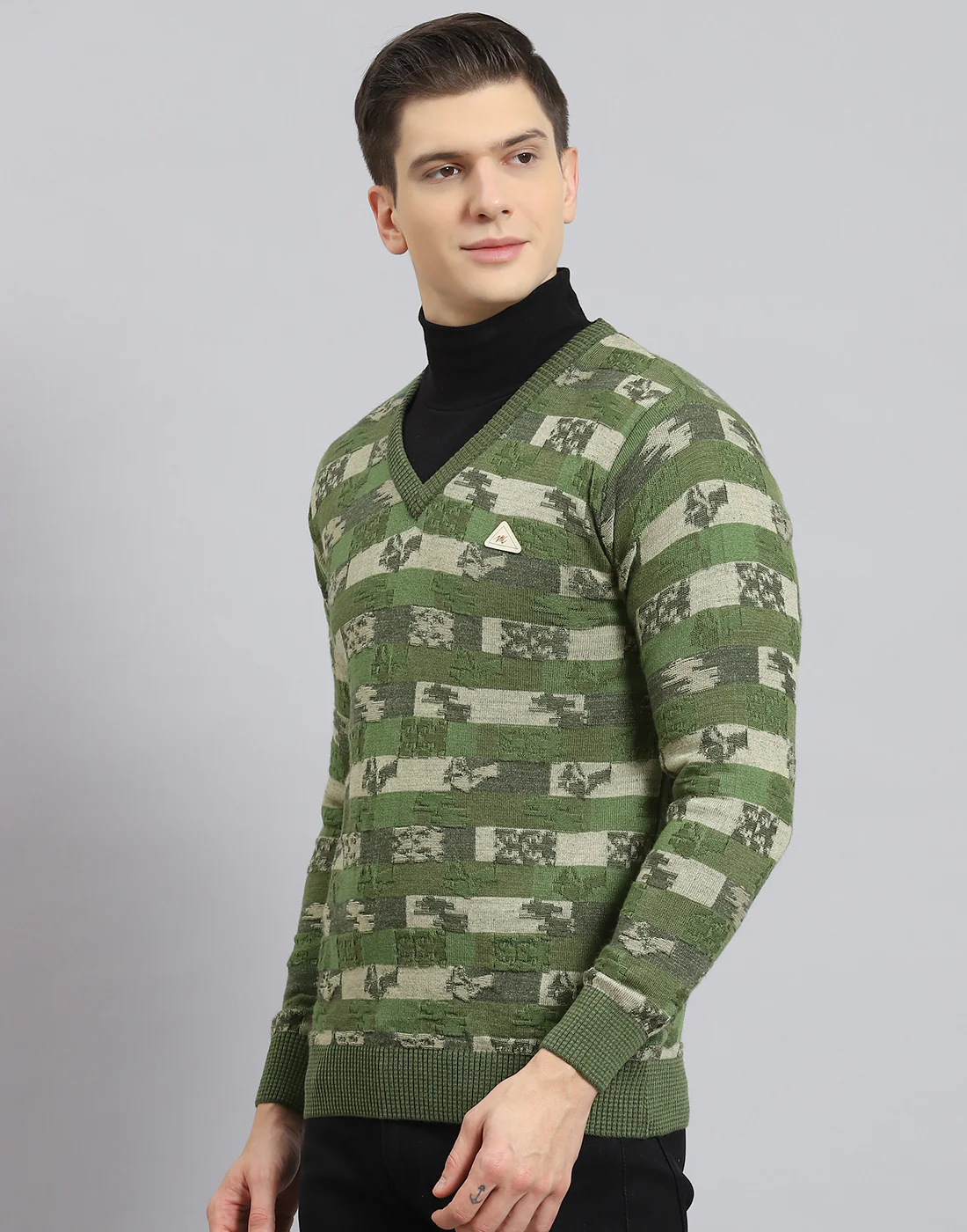 Men Green Self Design V Neck Full Sleeve Sweater - Image 4
