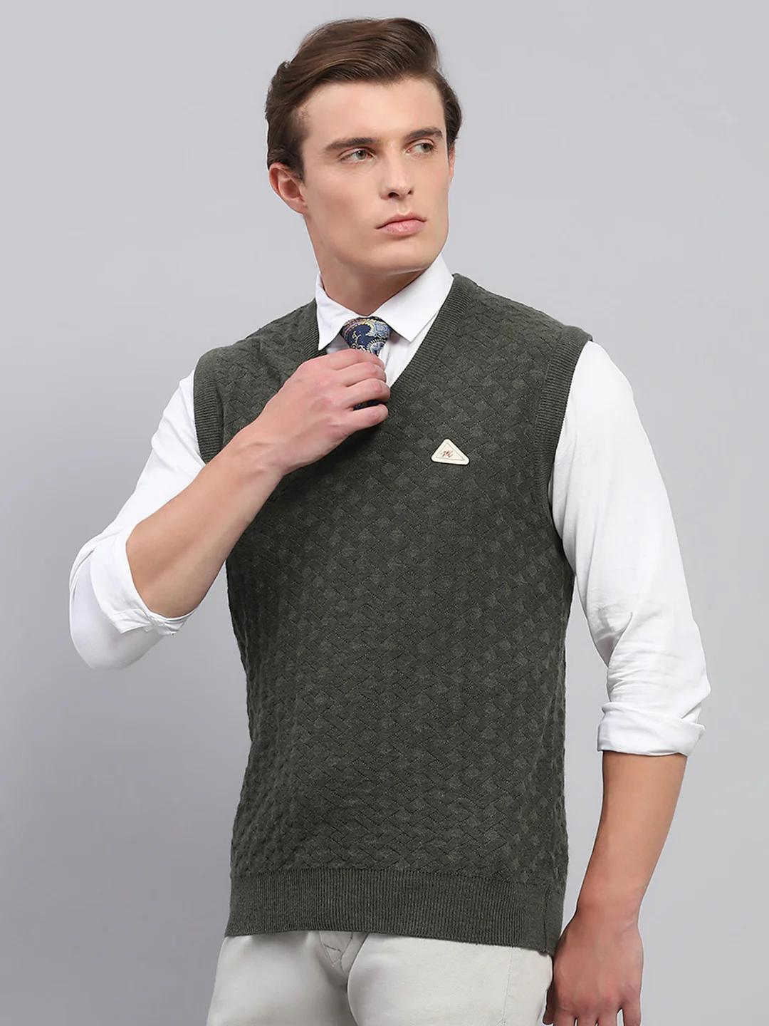 Men Green Self Design V Neck Sleeveless Sweater - Image 3