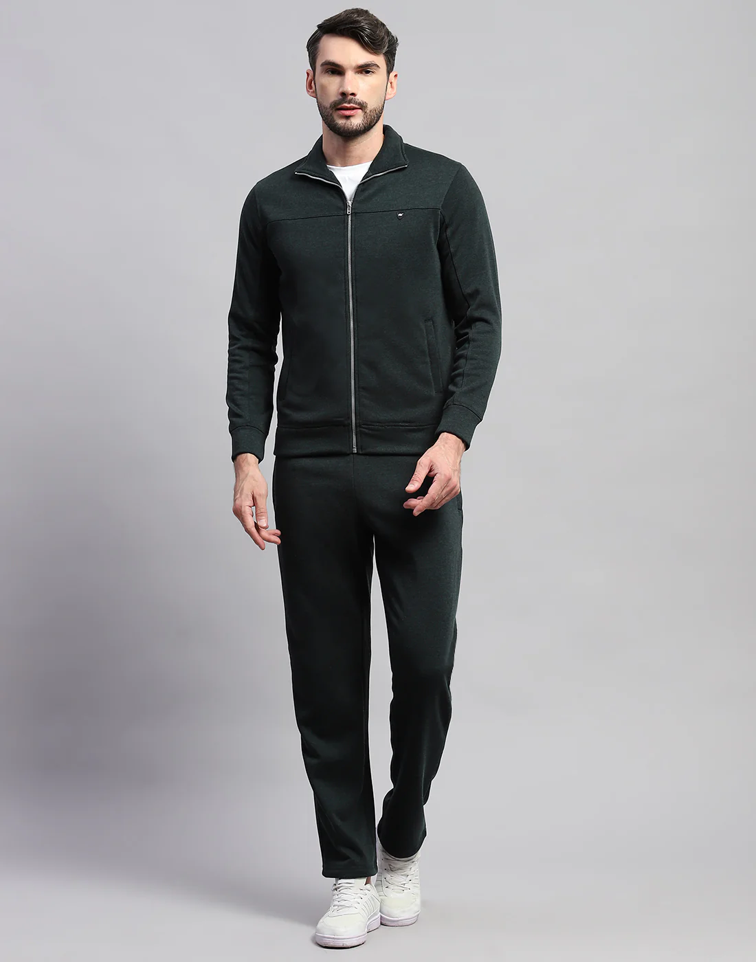 Men Green Solid Band Collar Full Sleeve Winter Tracksuit - Image 2