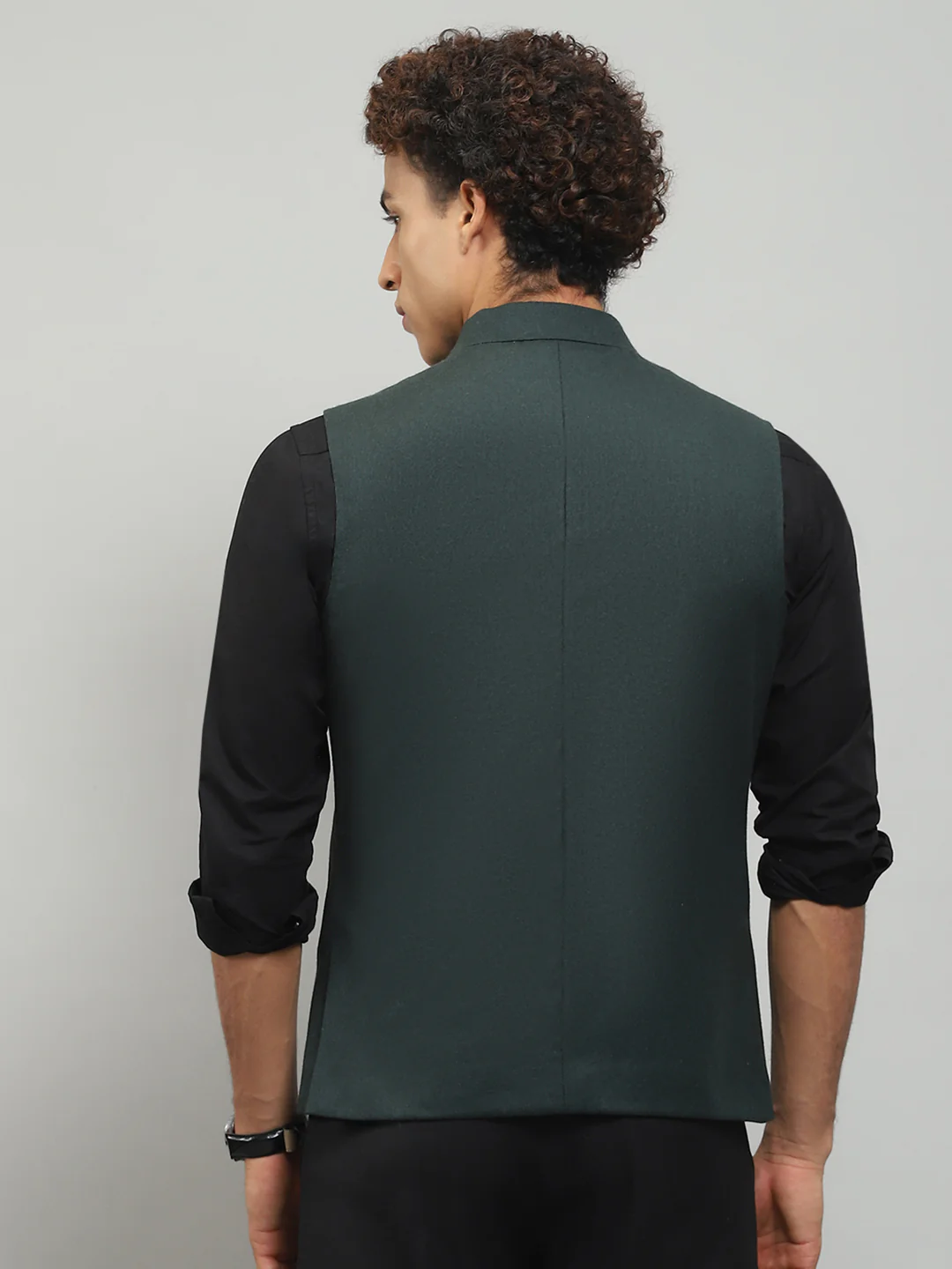 Men Green Solid Band Collar Sleeveless Nehru Jacket - Image 5