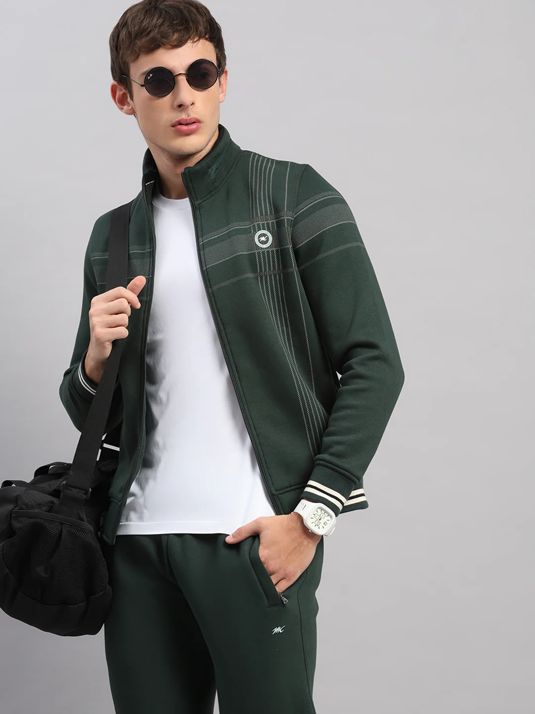 Men Green Solid Collar Full Sleeve Winter Tracksuit - Image 6