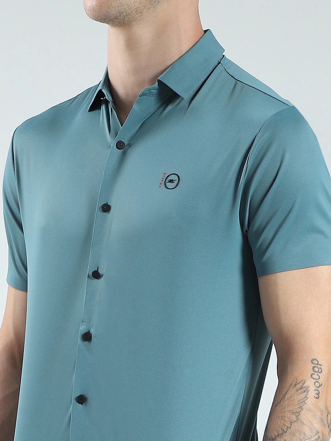 Men Green Solid Collar Half Sleeve Shirt - Image 6