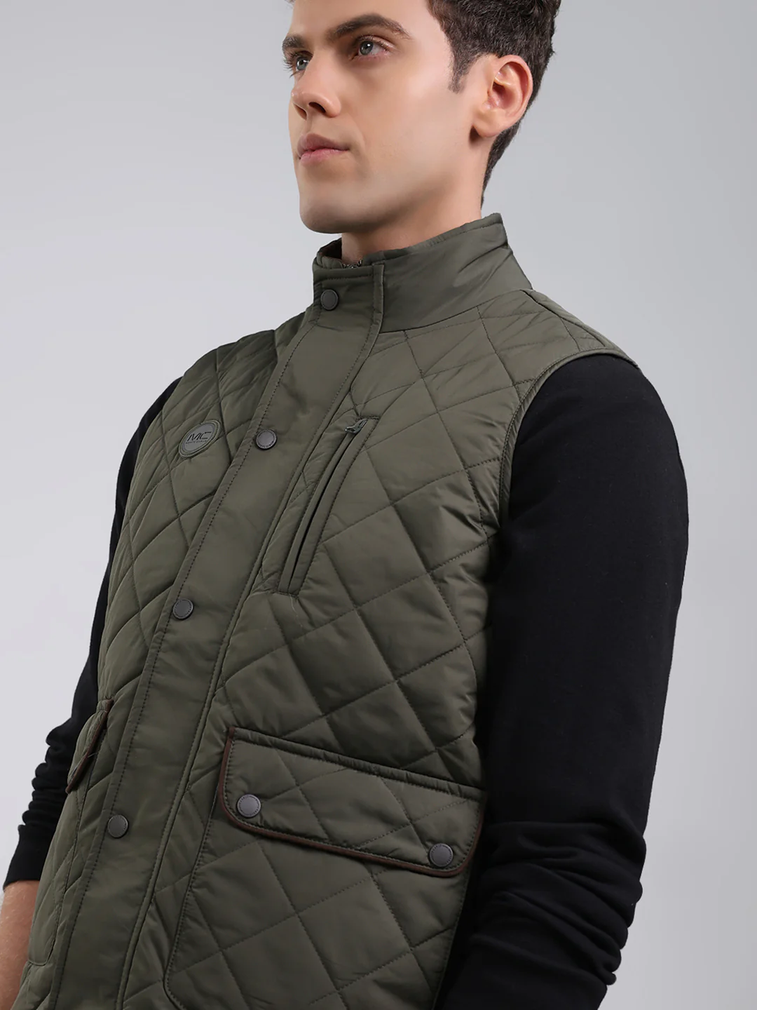 Men Green Solid Collar Sleeveless Jacket - Image 6