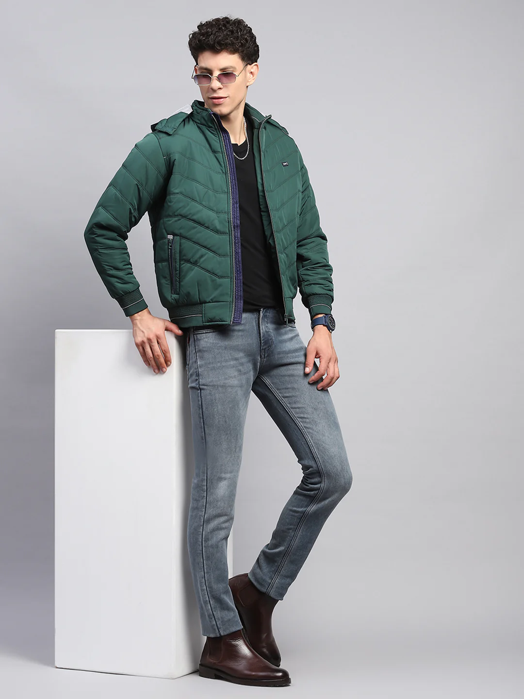 Men Green Solid Detachable Hood Full Sleeve Jacket - Image 2