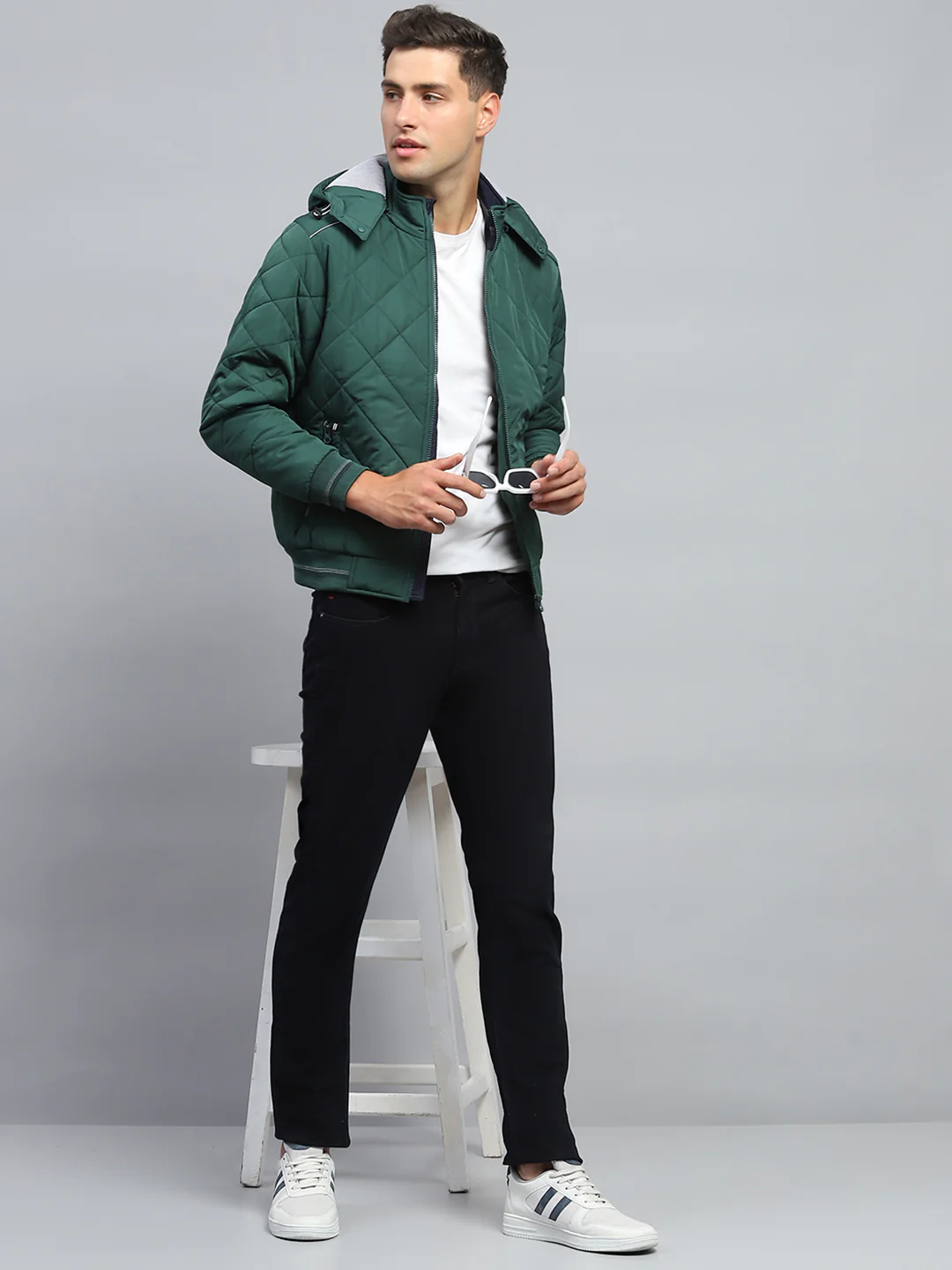 Men Green Solid Hooded Full Sleeve Jacket - Image 2
