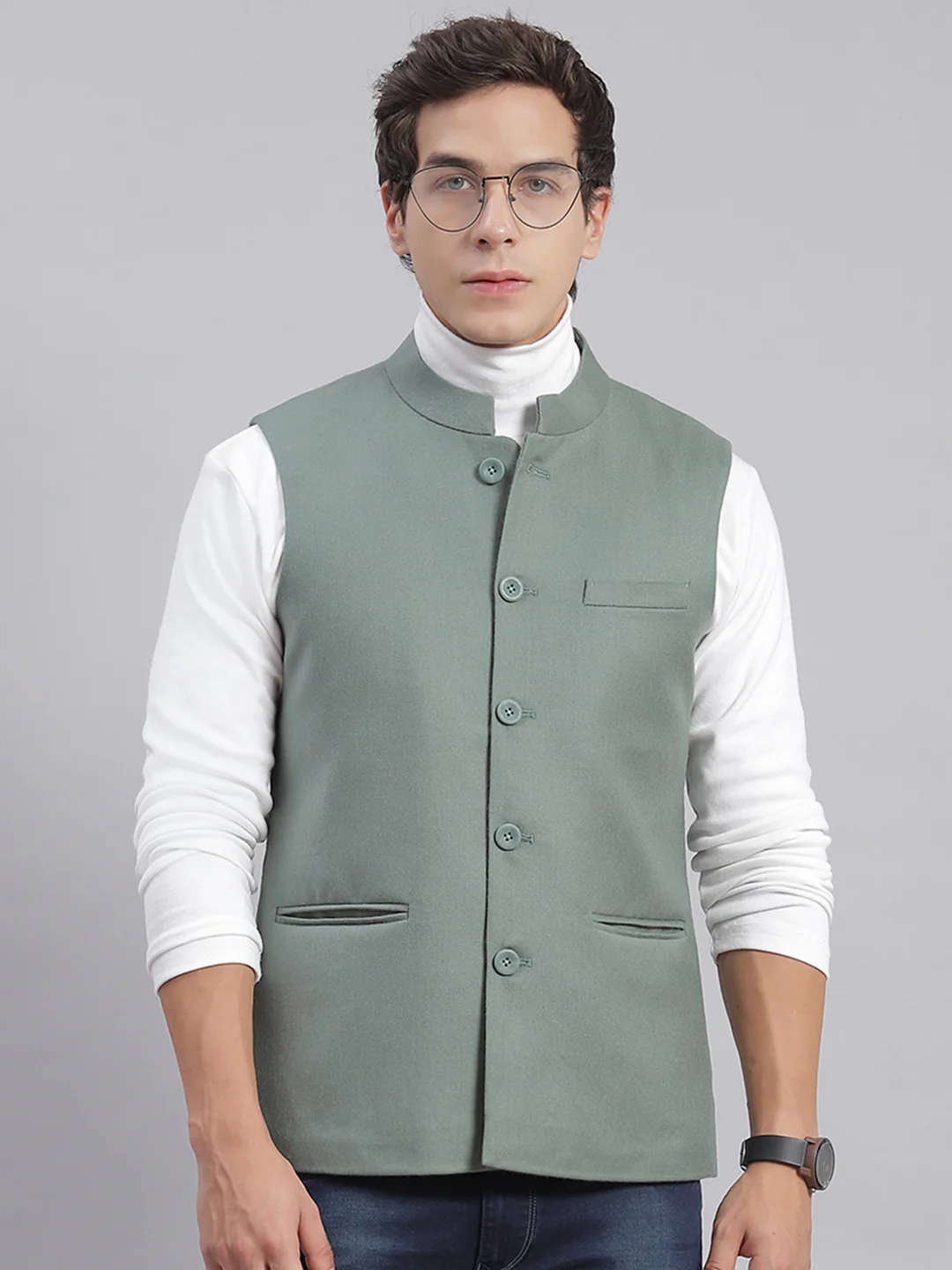 Men Green Solid Mandarin Collar Sleeveless Nehru Jackets - Image 4