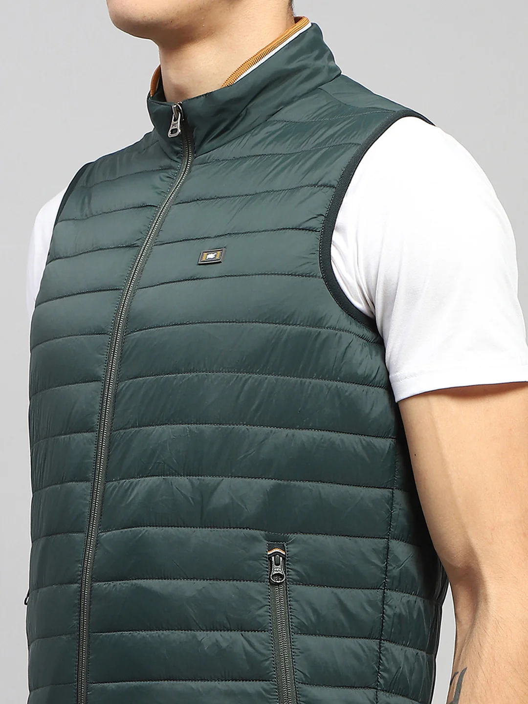 Men Green Solid Mock Neck Sleeveless Jacket - Image 6