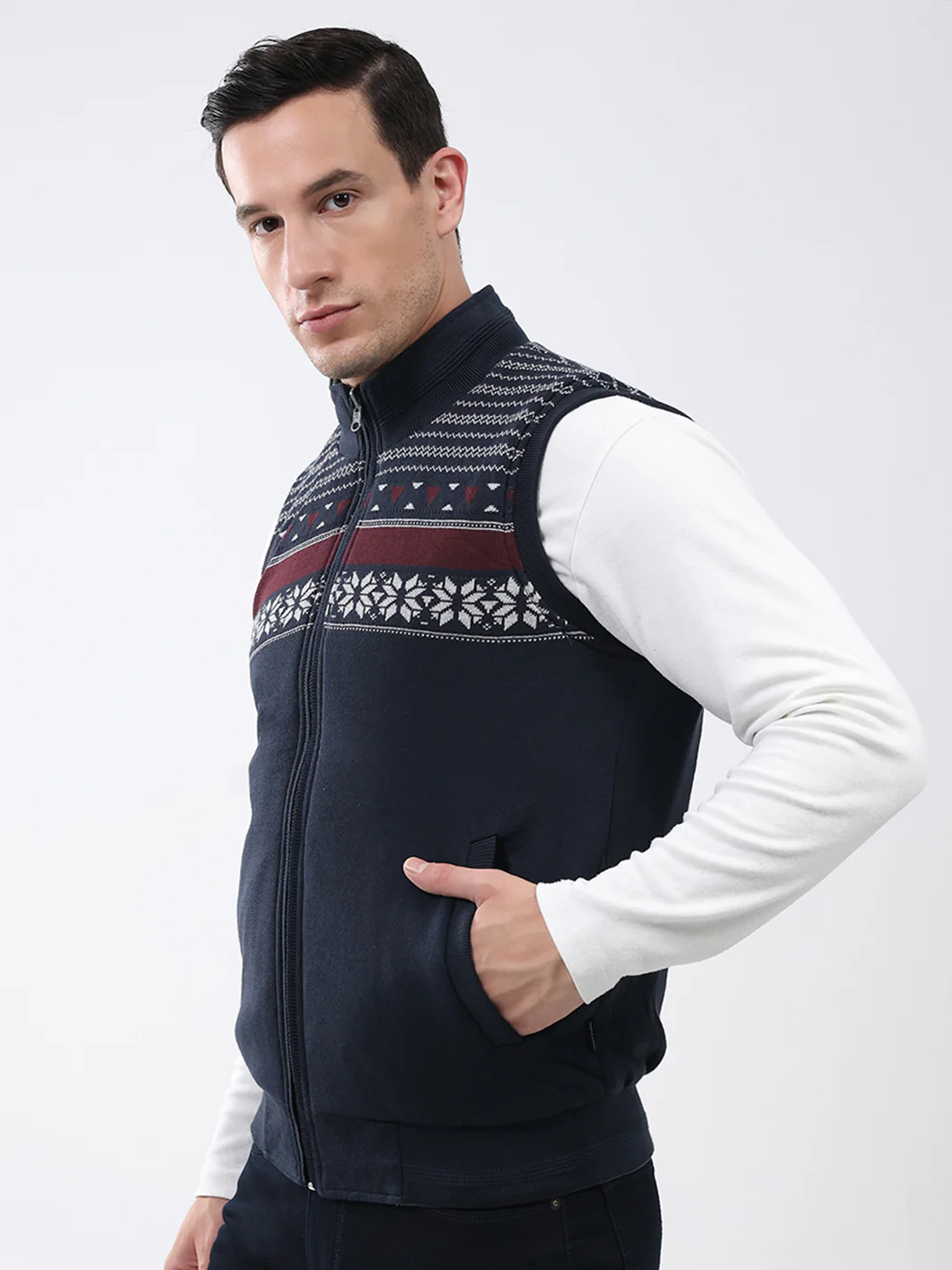 Men Green Solid Mock Neck Sleeveless Reversible Jacket - Image 7