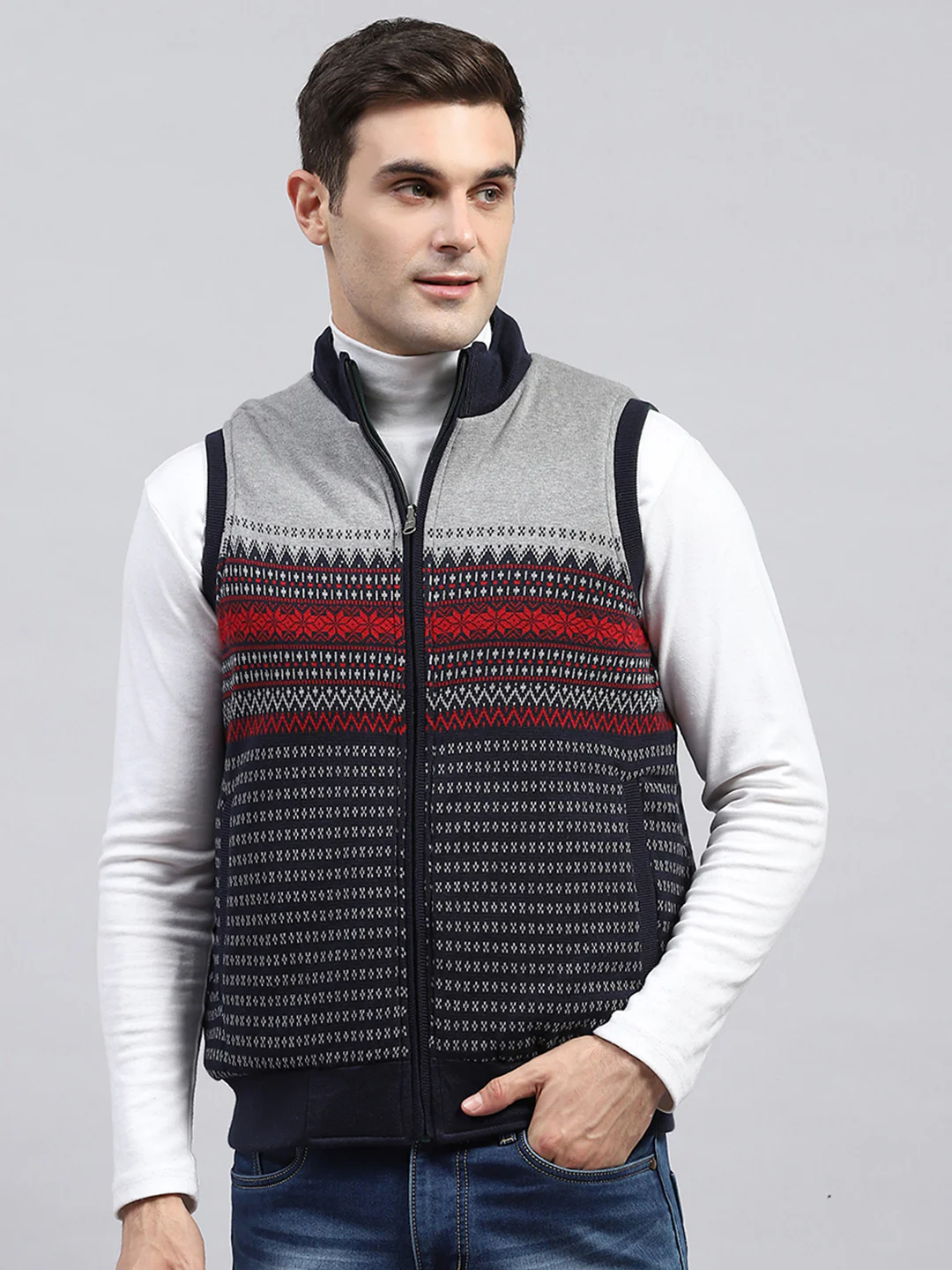 Men Green Solid Mock Neck Sleeveless Reversible Jacket - Image 9