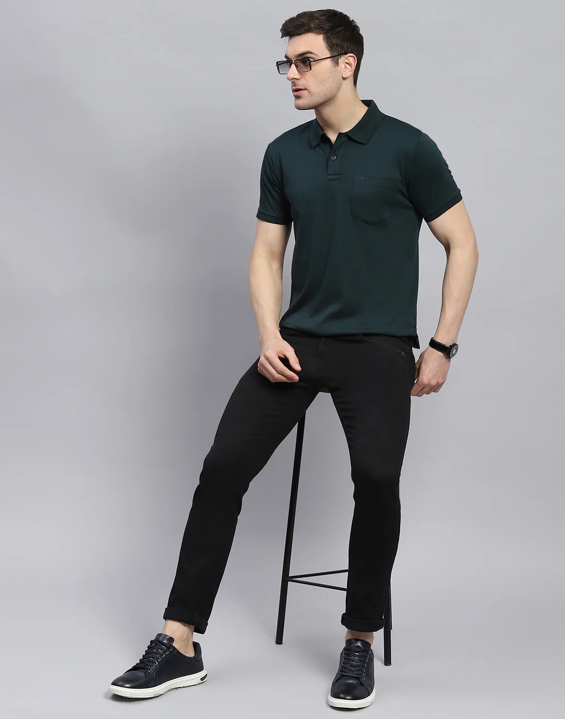 Men Green Solid Polo Collar Half Sleeve T-Shirt - Image 2