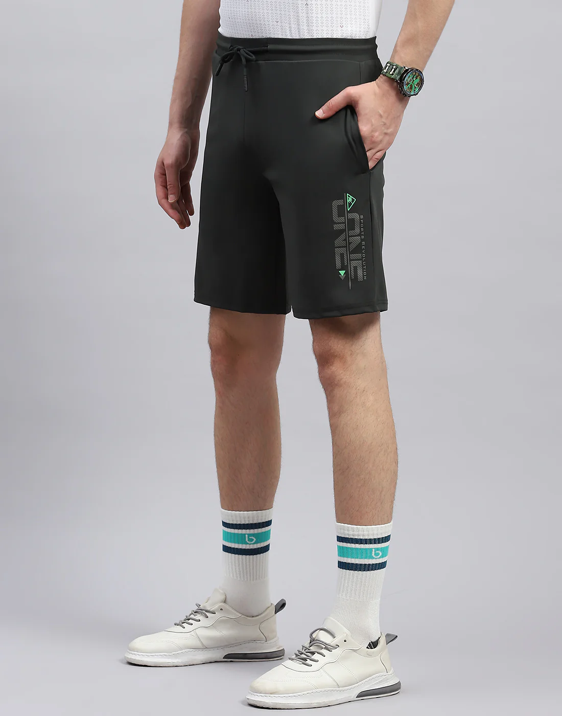 Men Green Solid Regular Fit Bermuda - Image 4