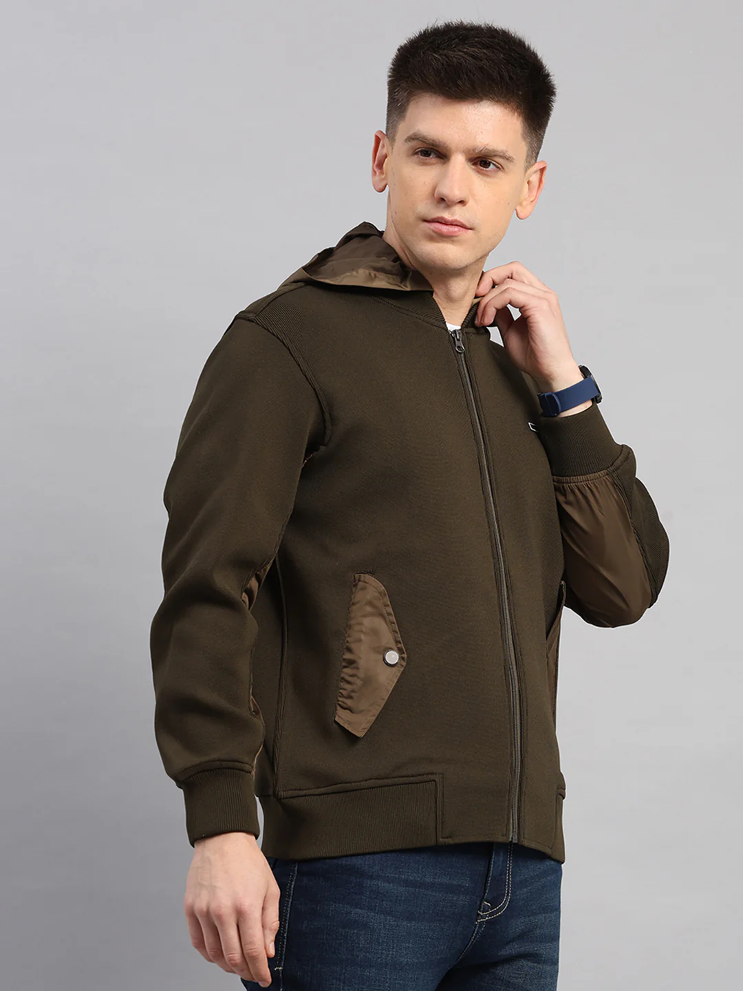 Men Green Solid Round Neck Full Sleeve Pullover - Image 4