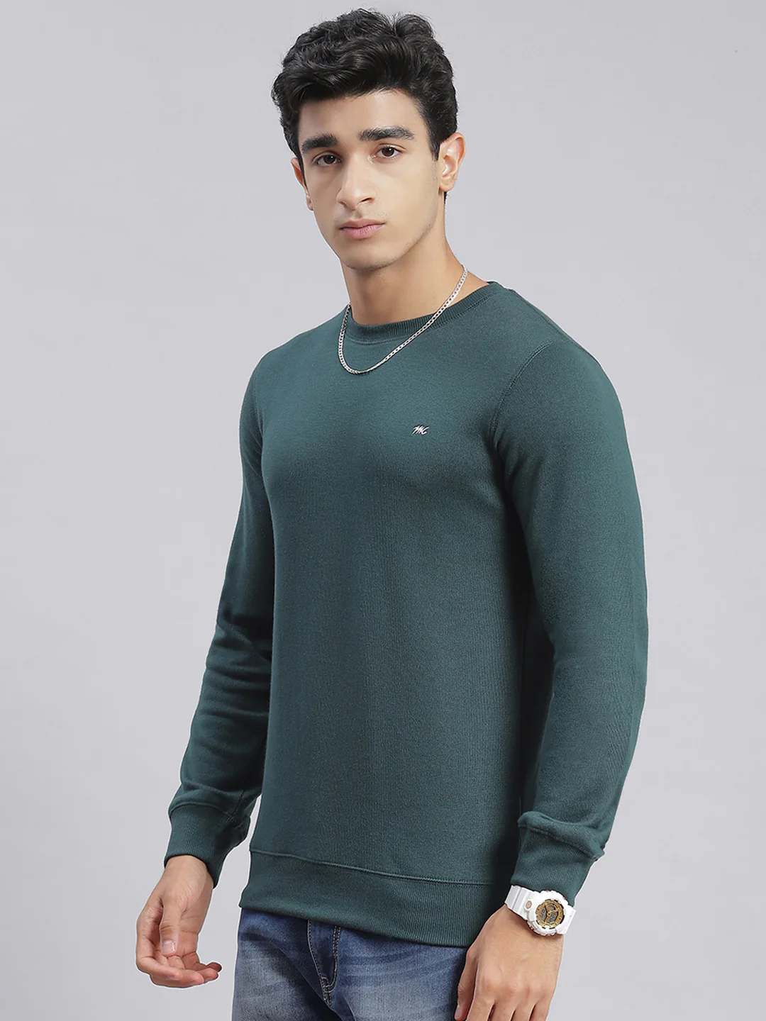 Men Green Solid Round Neck Full Sleeve T-Shirts - Image 3