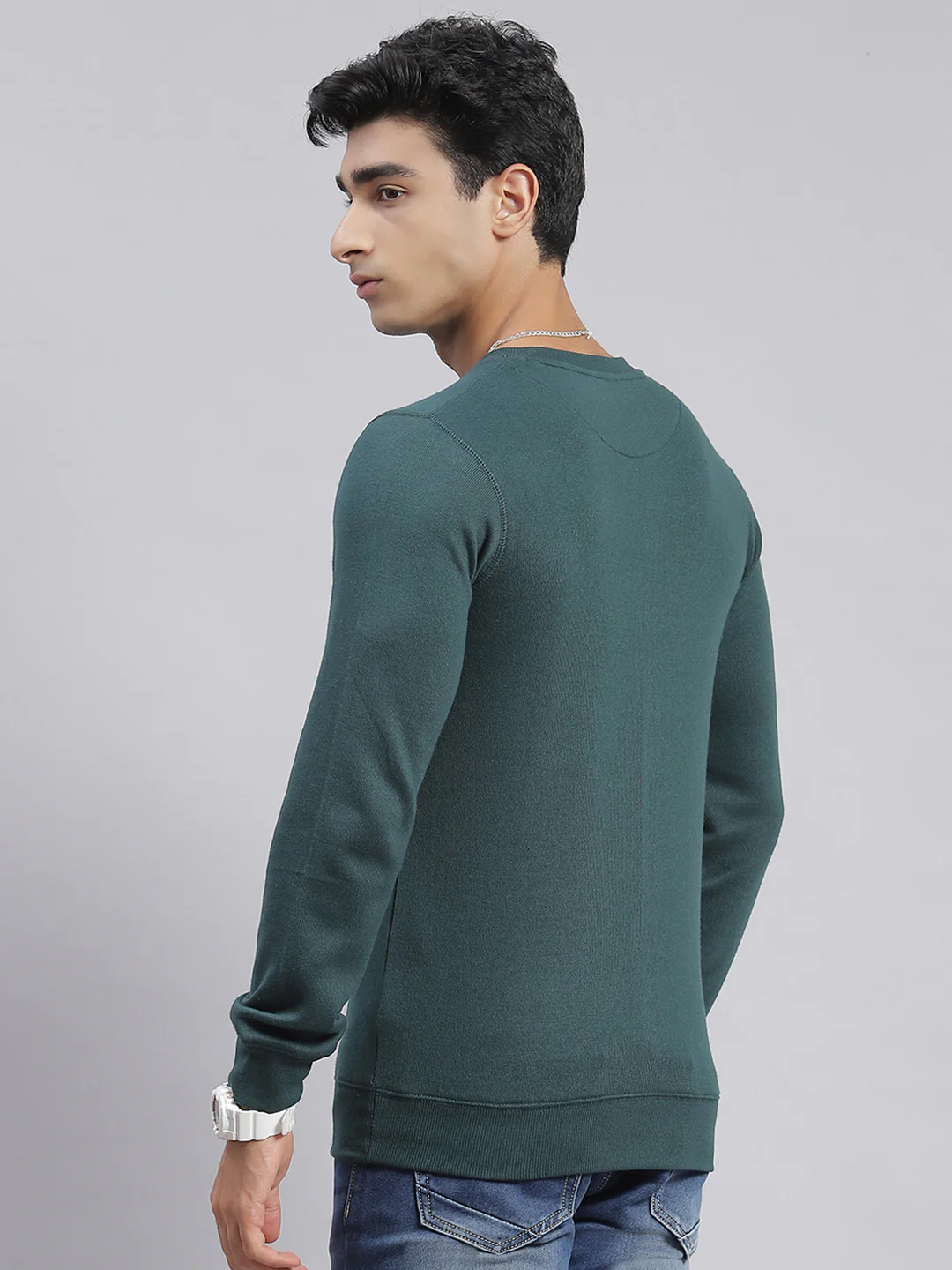 Men Green Solid Round Neck Full Sleeve T-Shirts - Image 5