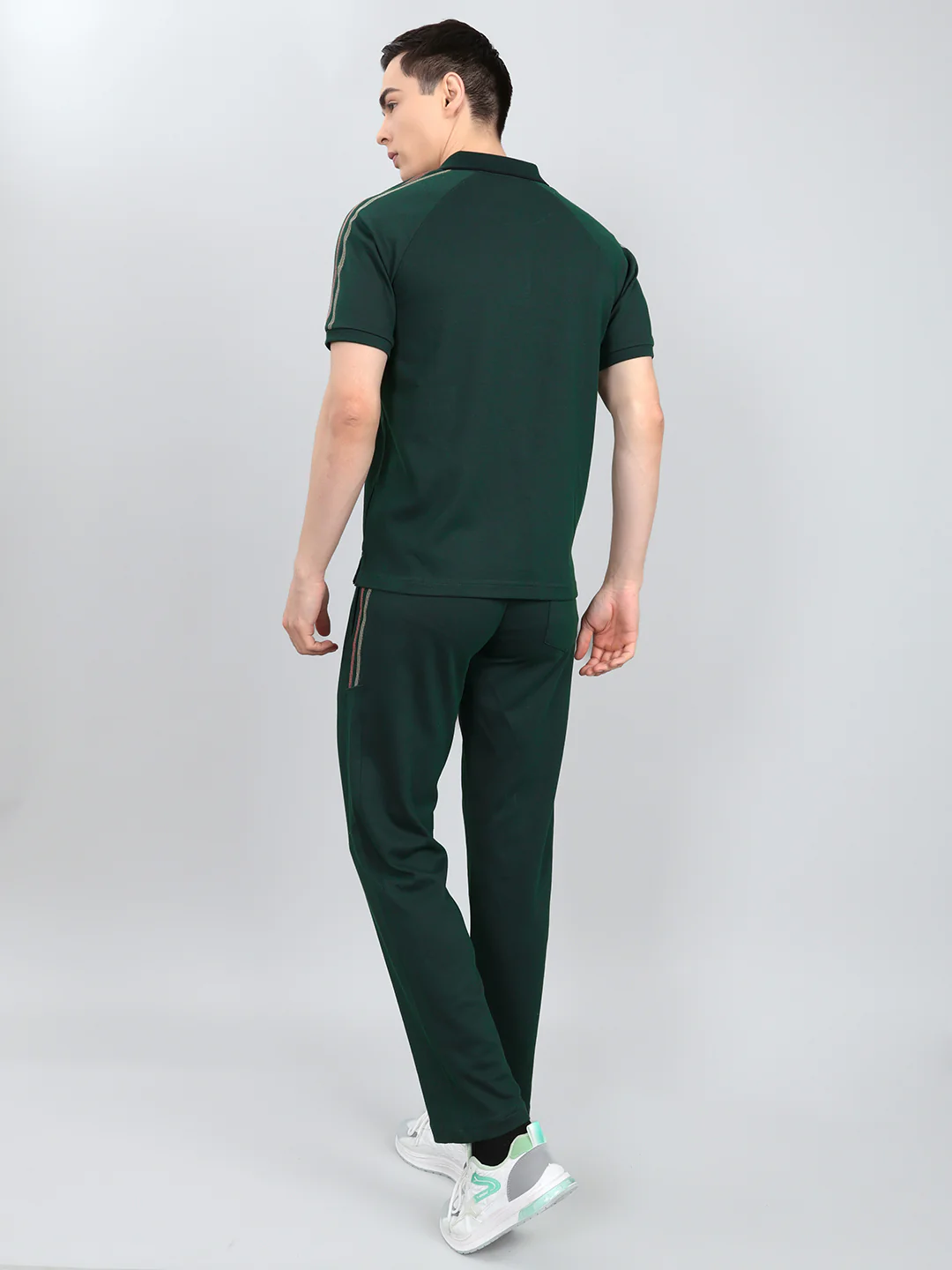 Men Green Solid Round Neck Half Sleeve Lower Set - Image 4