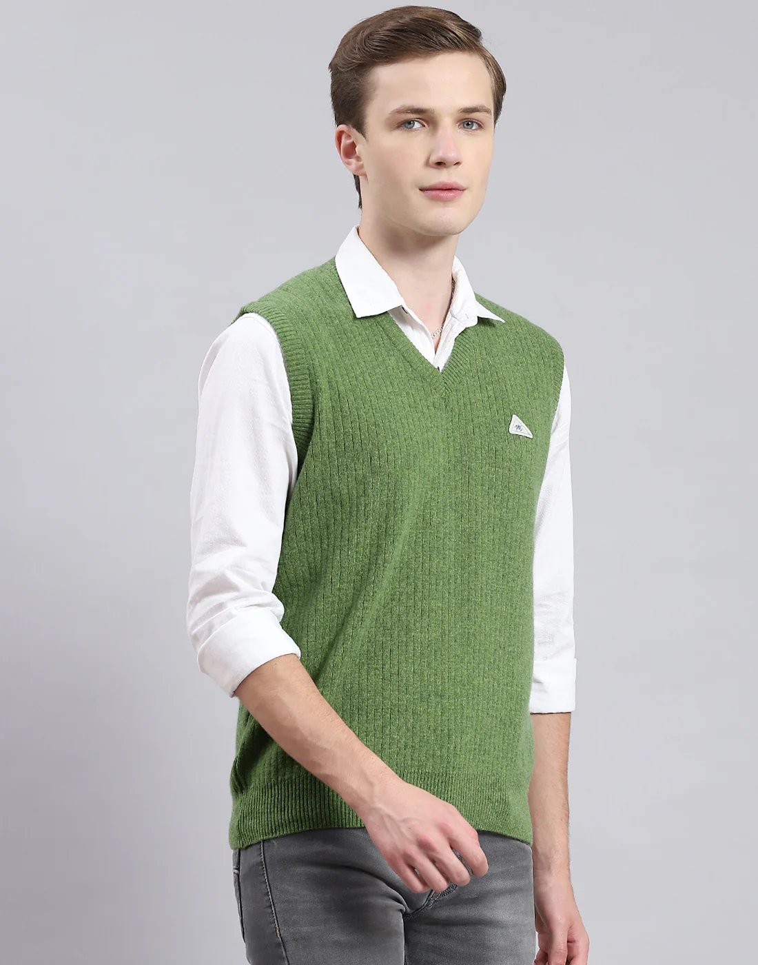 Men Green Solid V Neck Sleeveless Sweater - Image 4