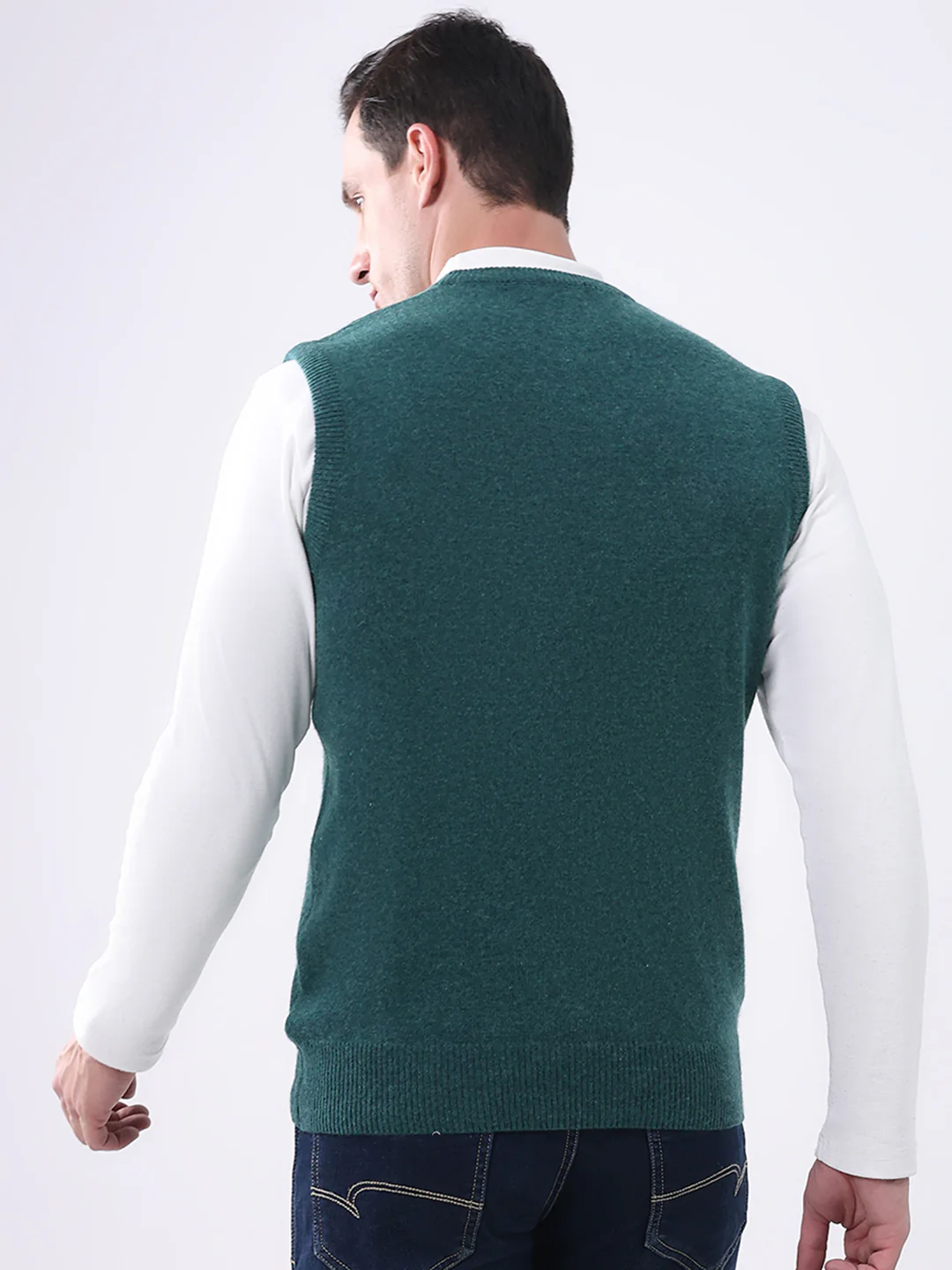 Men Green Solid V Neck Sleeveless Sweater - Image 5