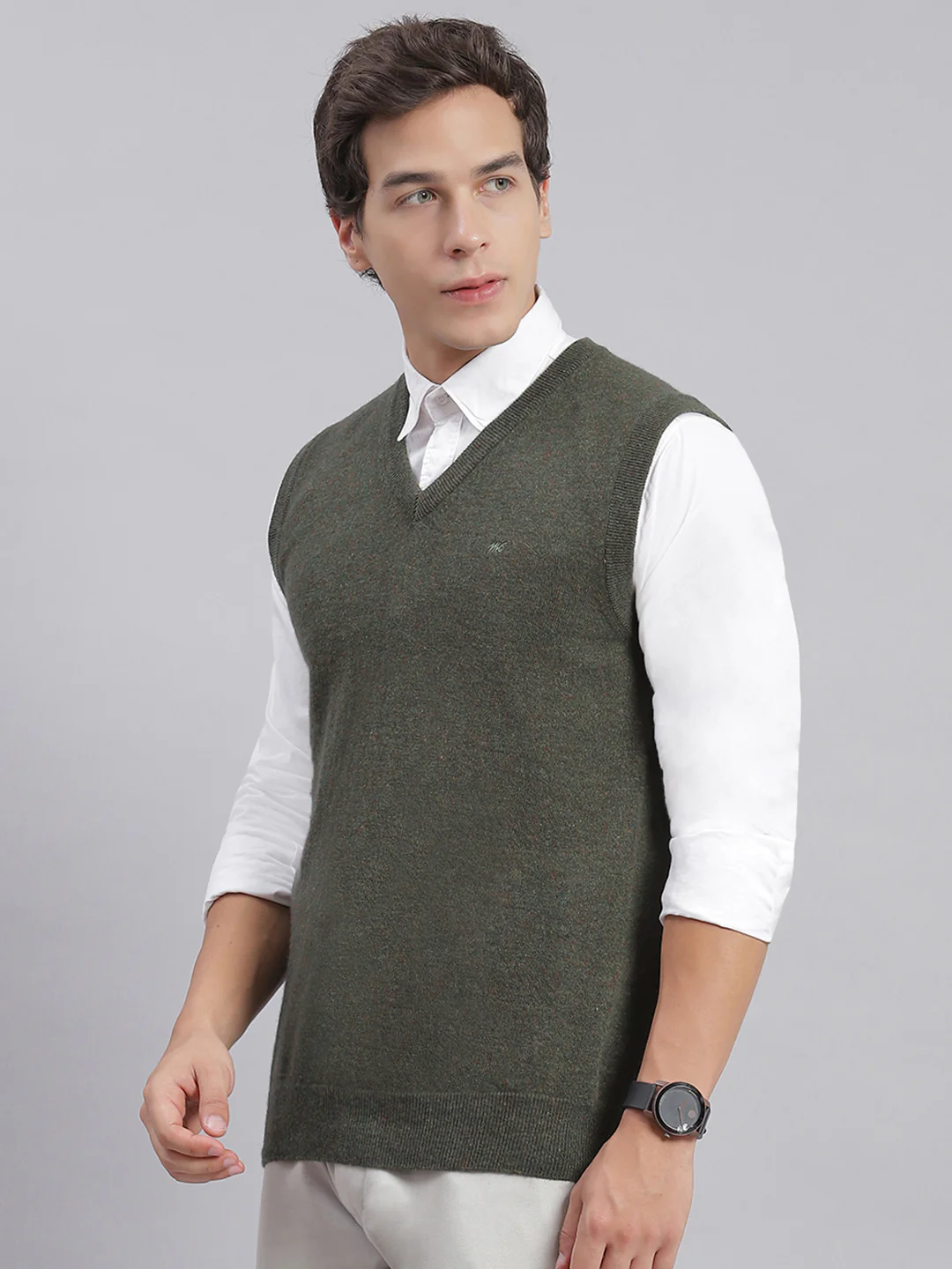 Men Green Solid V Neck Sleeveless Sweaters/Pullovers - Image 5