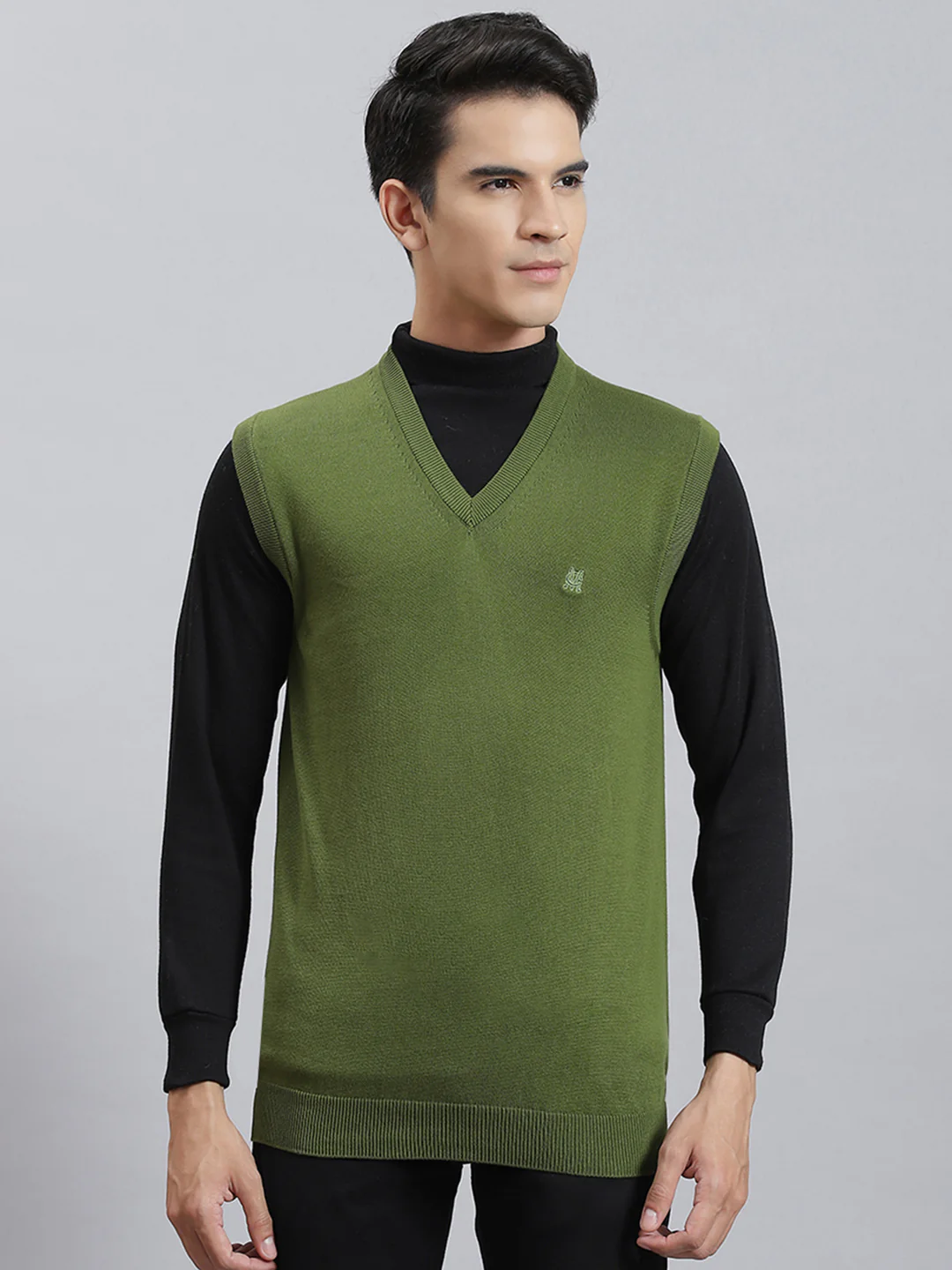 Men Green Solid V Neck Sleeveless Sweaters/Pullovers - Image 2