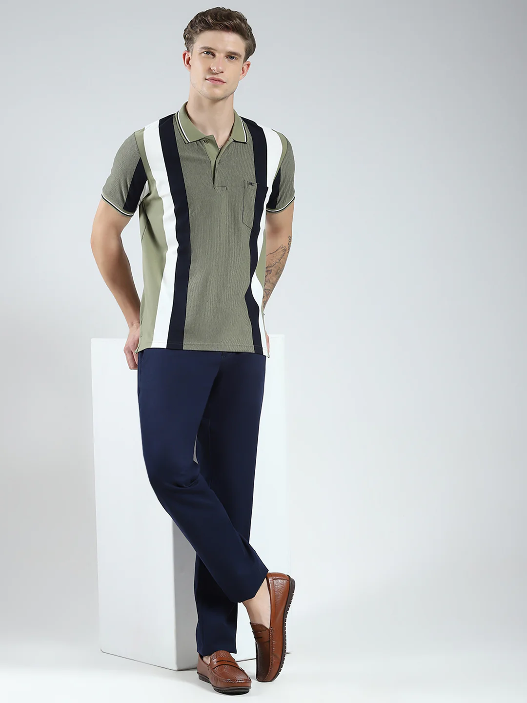 Men Green Stripe Collar Half Sleeve T-Shirt - Image 2