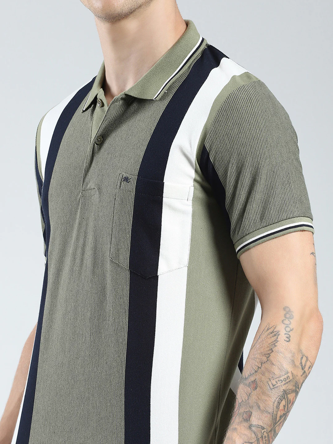 Men Green Stripe Collar Half Sleeve T-Shirt - Image 7