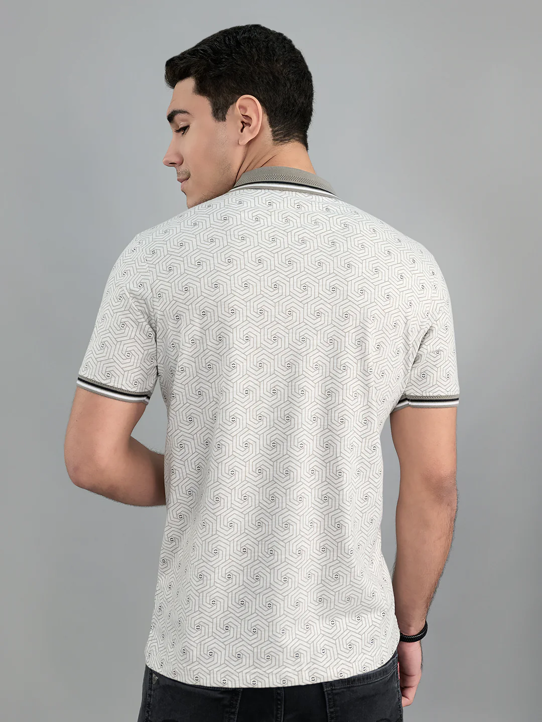 Men Grey Geometric Polo Collar Half Sleeve T-Shirt - Image 4