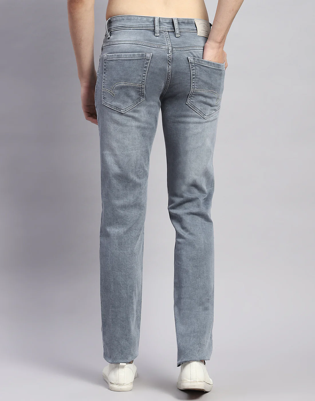 Men Grey Light Wash Narrow Fit Denim - Image 5