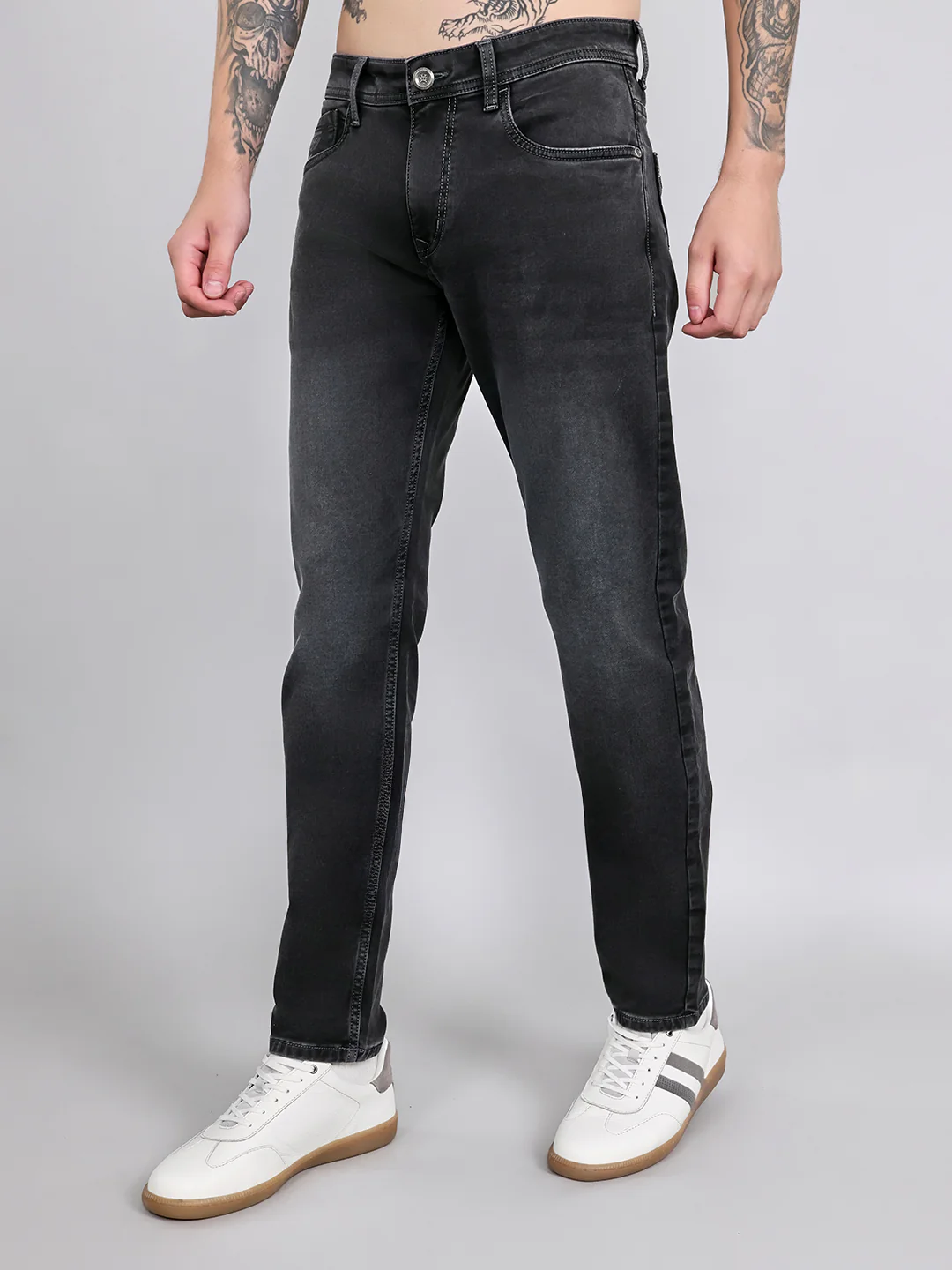 Men Grey Light Wash Straight Fit Denim - Image 2