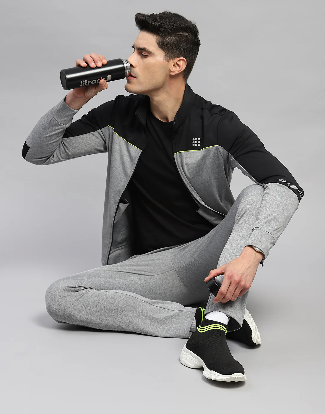 Rock.it Men Grey Melange Solid Round Neck Full Sleeve Tracksuit - Image 2