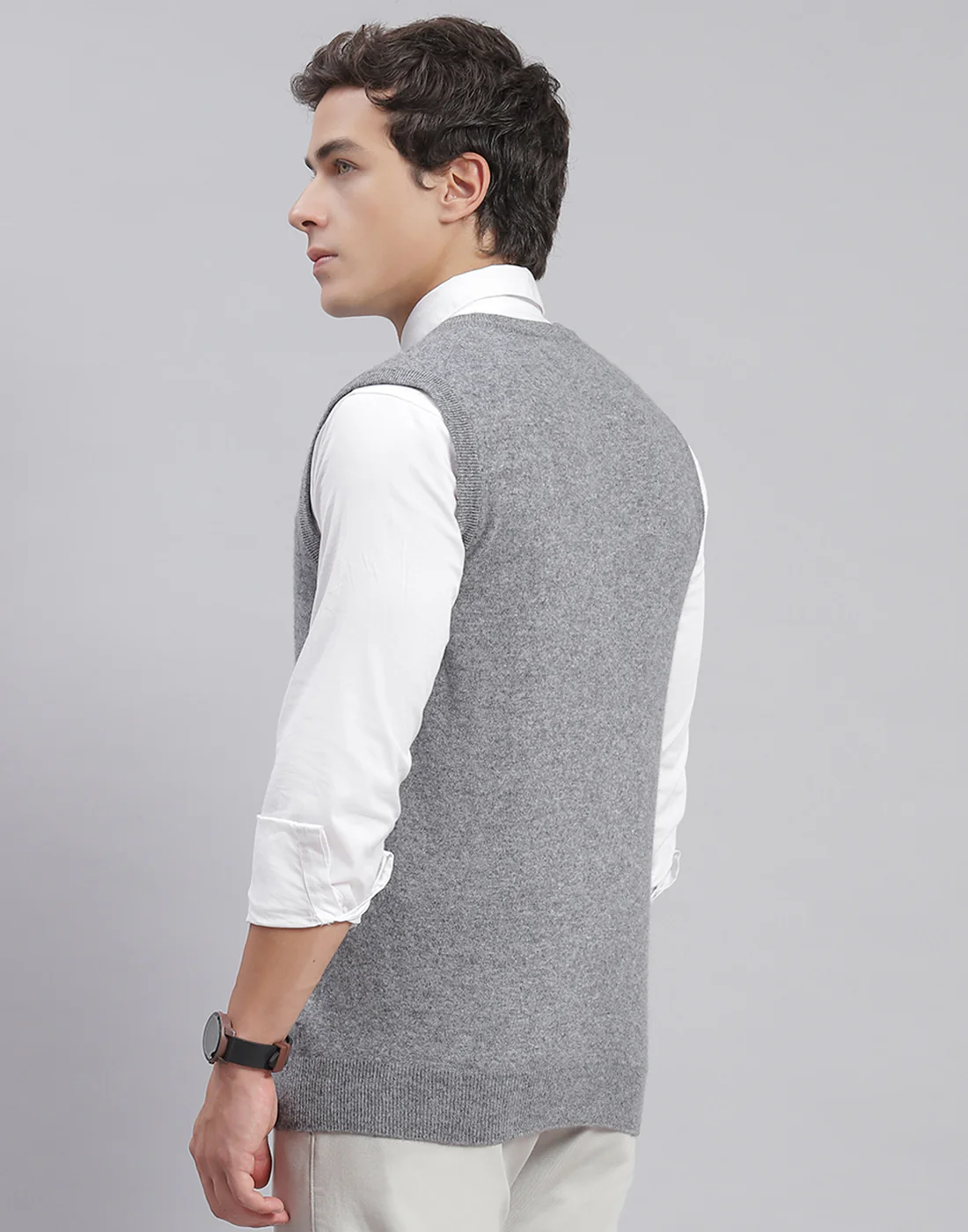 Men Grey Melange Solid V Neck Sleeveless Sweater - Image 7