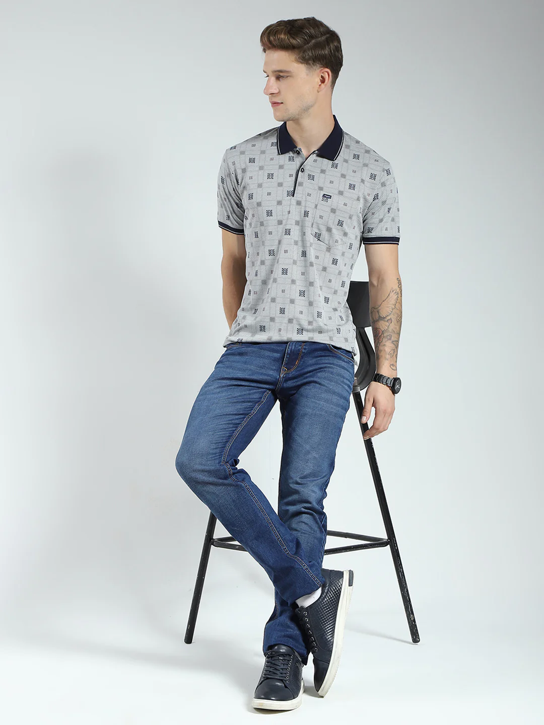 Men Grey Printed Collar Half Sleeve T-Shirt - Image 2