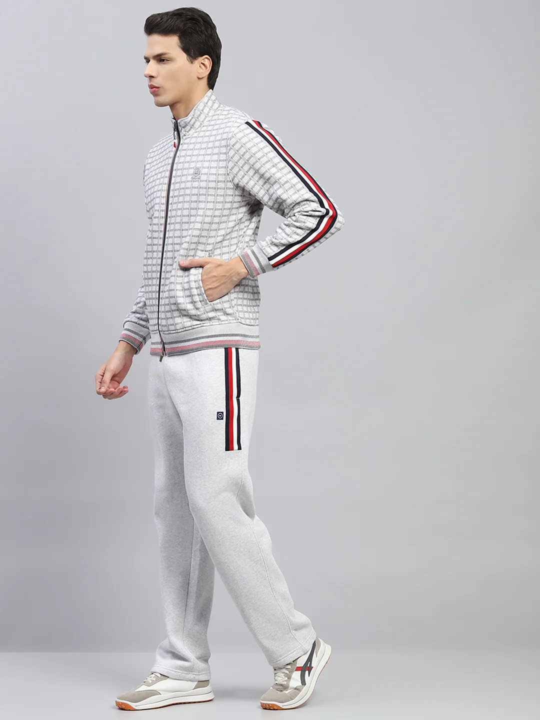 Men Grey Printed Mock Neck Full Sleeve Winter Tracksuit - Image 3