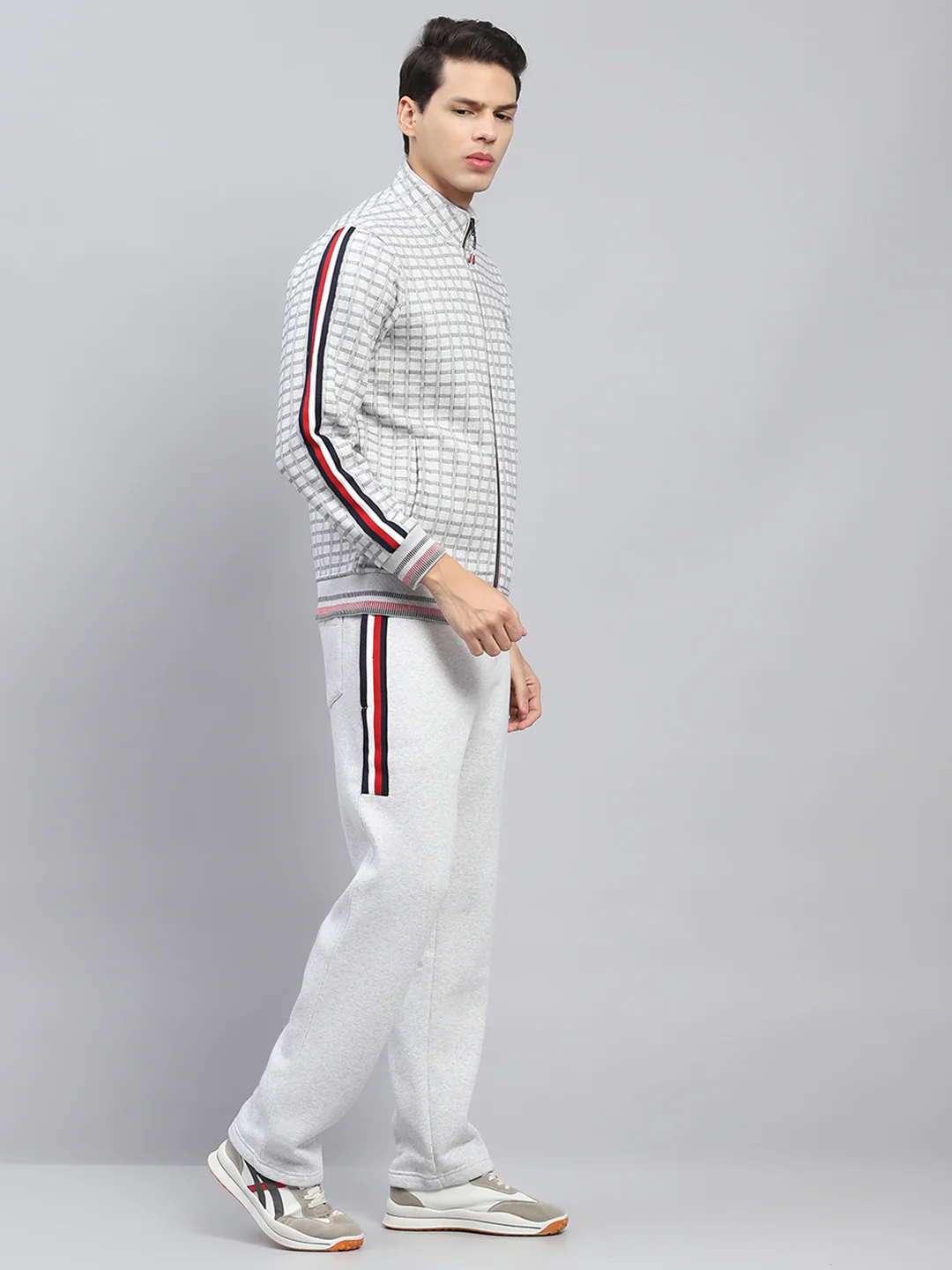 Men Grey Printed Mock Neck Full Sleeve Winter Tracksuit - Image 4