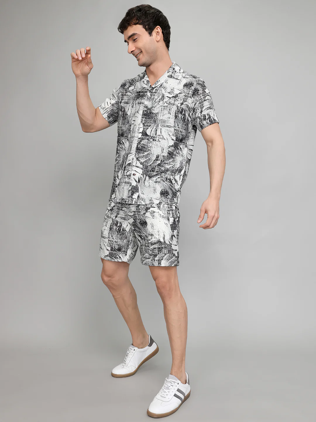Men Grey Printed Revere Collar Half Sleeve Cords Set - Image 2