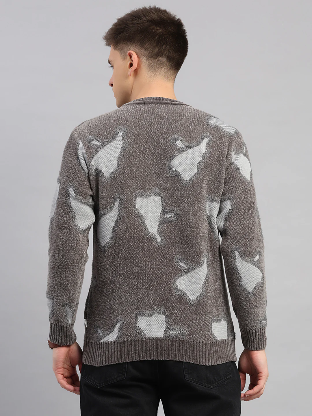 Men Grey Printed Round Neck Full Sleeve Pullover - Image 5