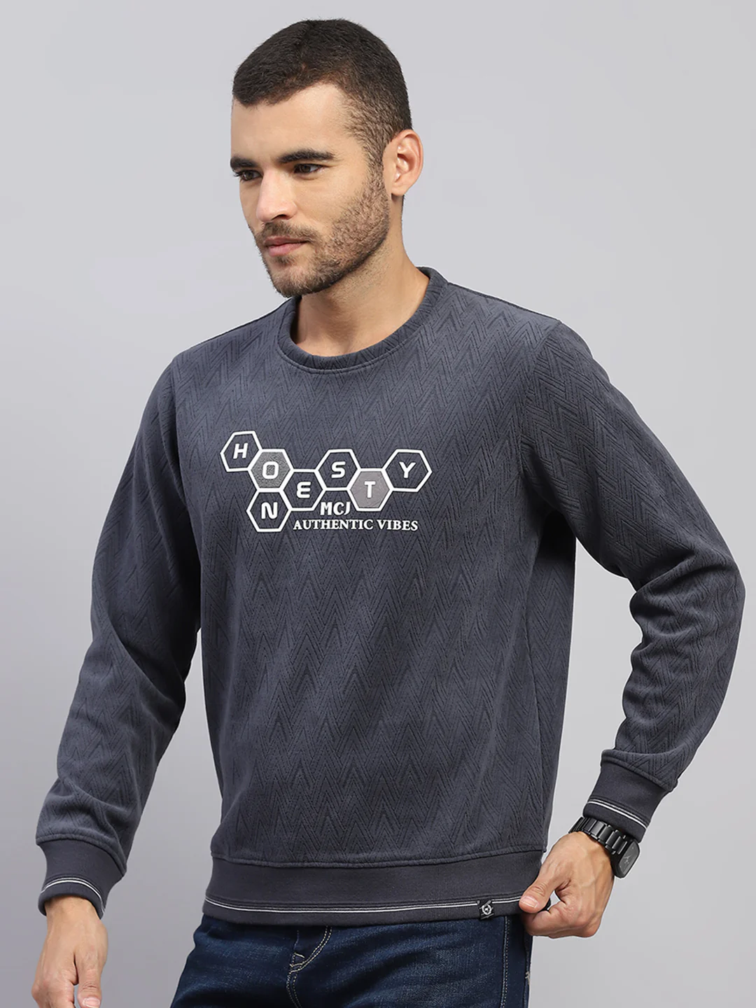Men Grey Printed Round Neck Full Sleeve Sweatshirt - Image 3