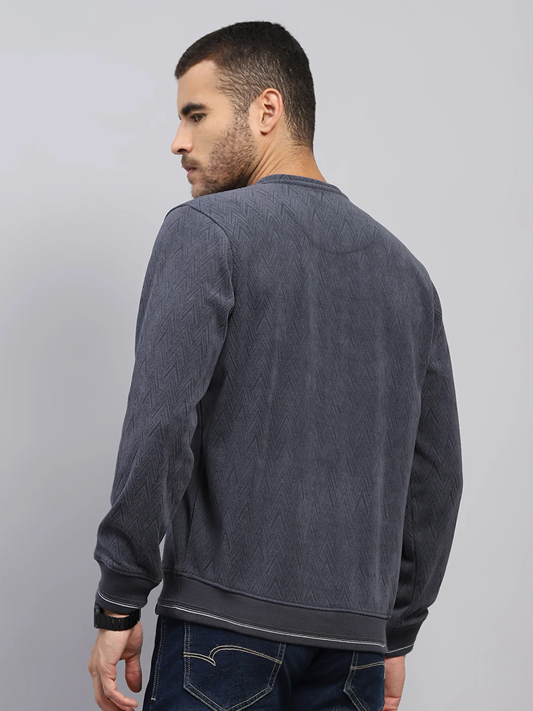 Men Grey Printed Round Neck Full Sleeve Sweatshirt - Image 5
