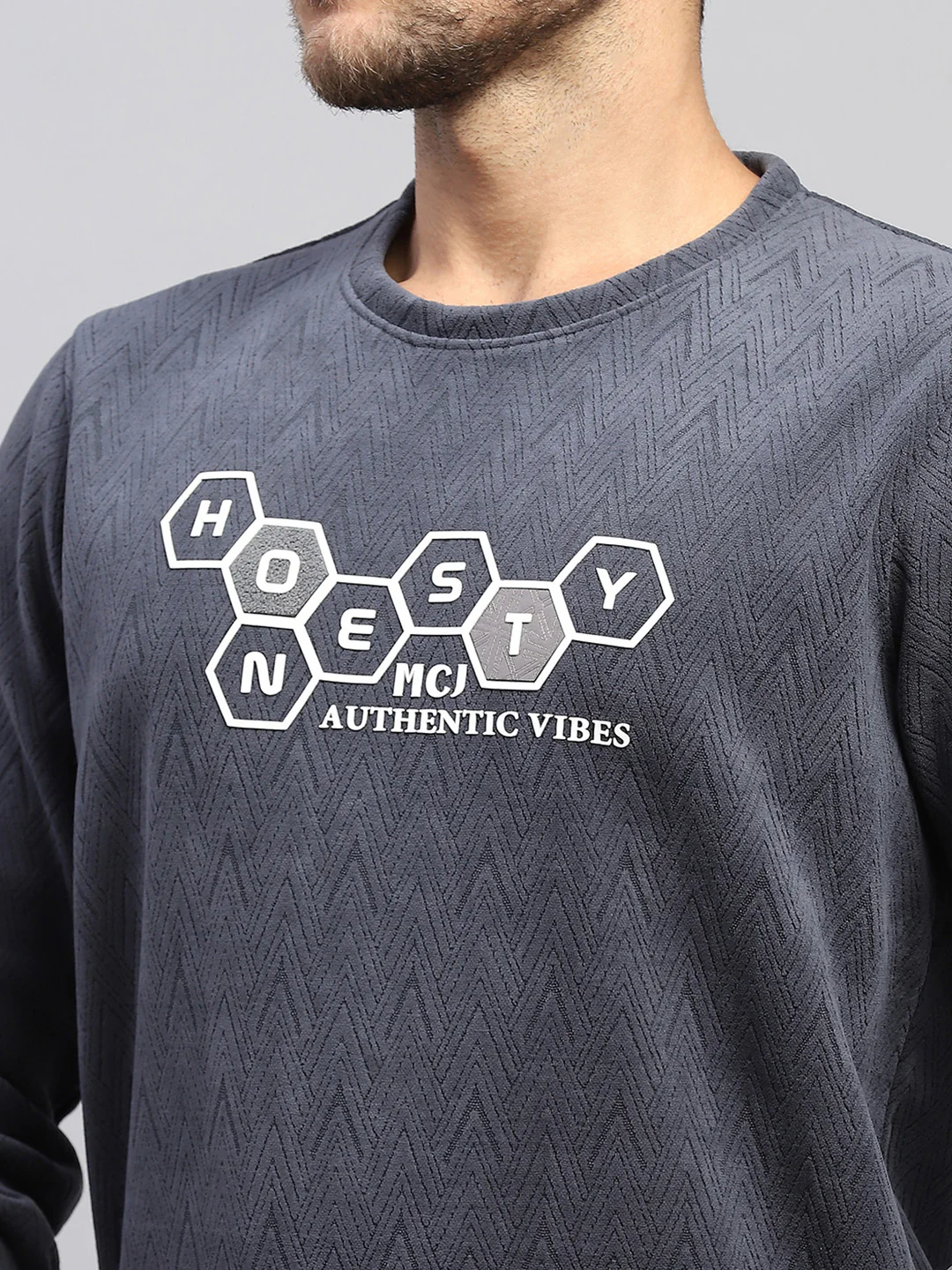 Men Grey Printed Round Neck Full Sleeve Sweatshirt - Image 7