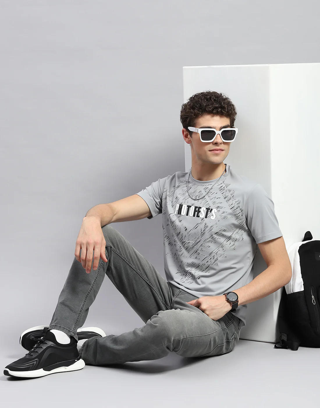 Men Grey Printed Round Neck Half Sleeve T-Shirt - Image 2