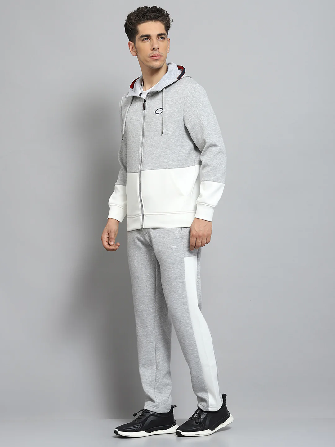 Men Grey Self Design Hooded Full Sleeve Winter Tracksuit - Image 3