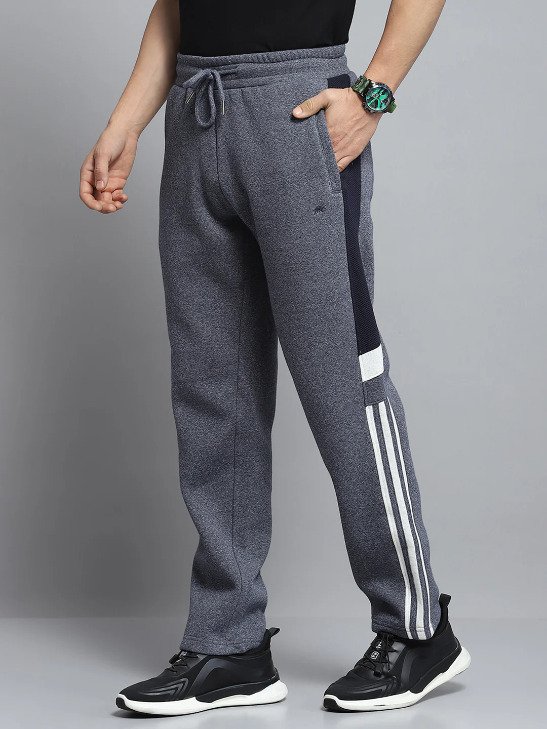 Men Grey Self Design Mock Neck Full Sleeve Winter Tracksuit - Image 8