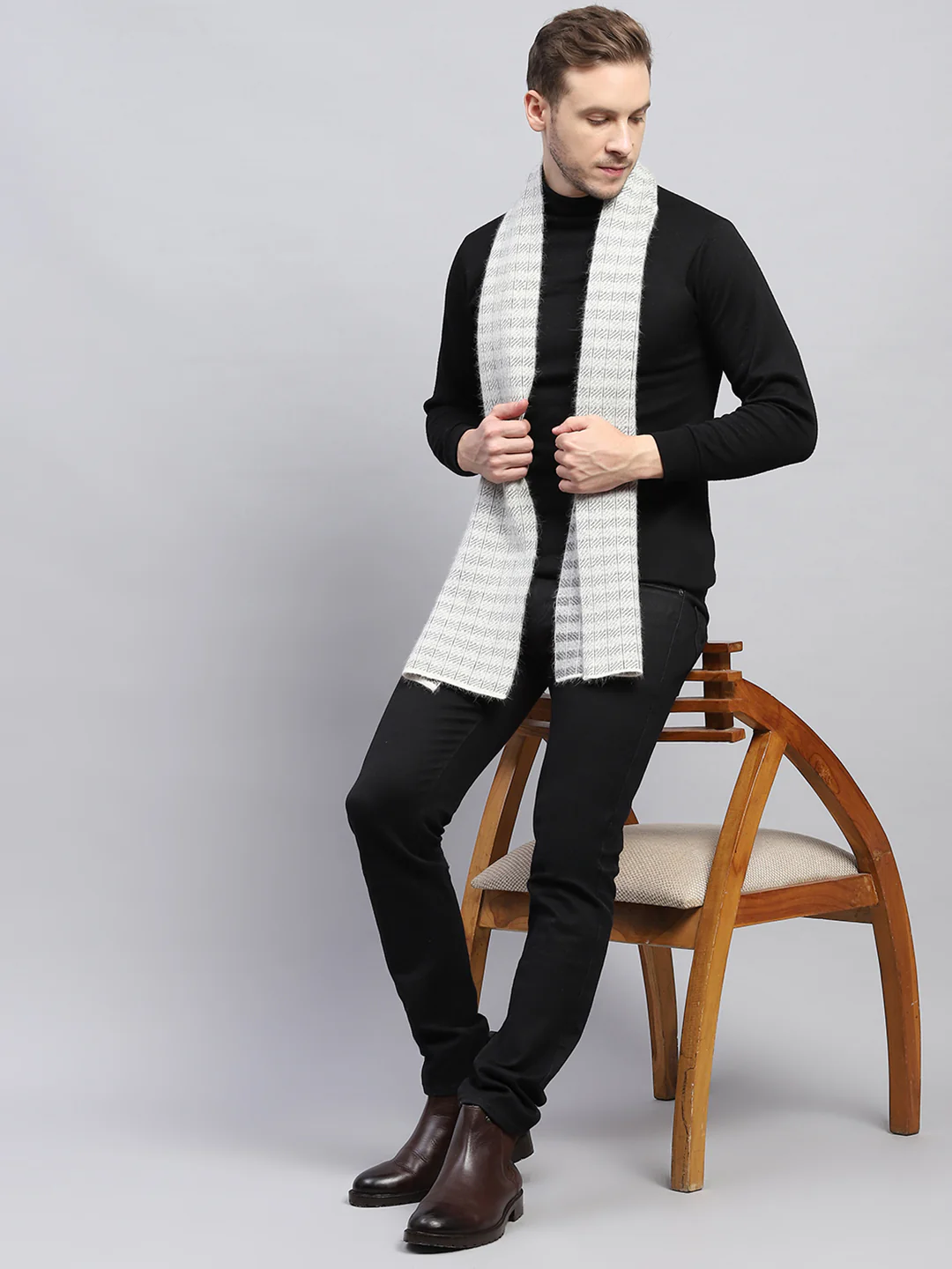 Men Grey Self Design Muffler - Image 2