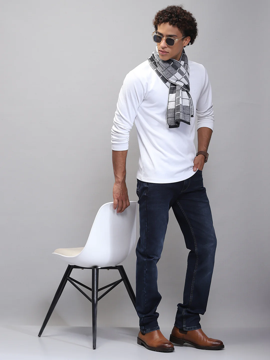 Men Grey Self Design Muffler - Image 2