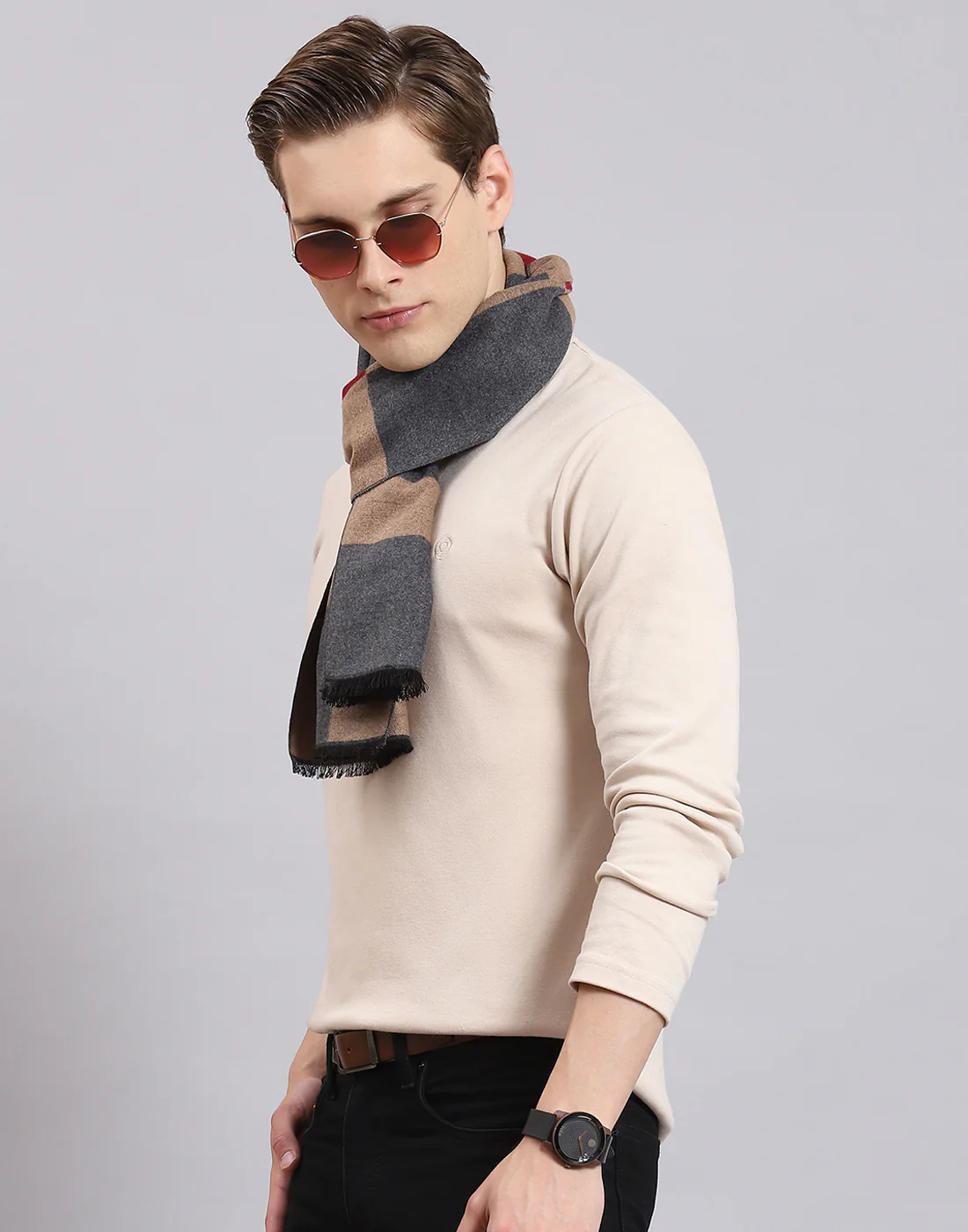 Men Grey Self Design Muffler - Image 4
