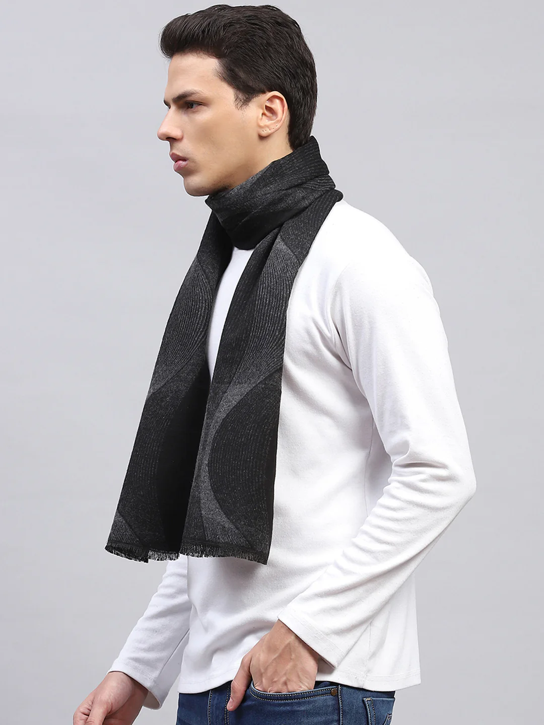 Men Grey Self Design Muffler - Image 4