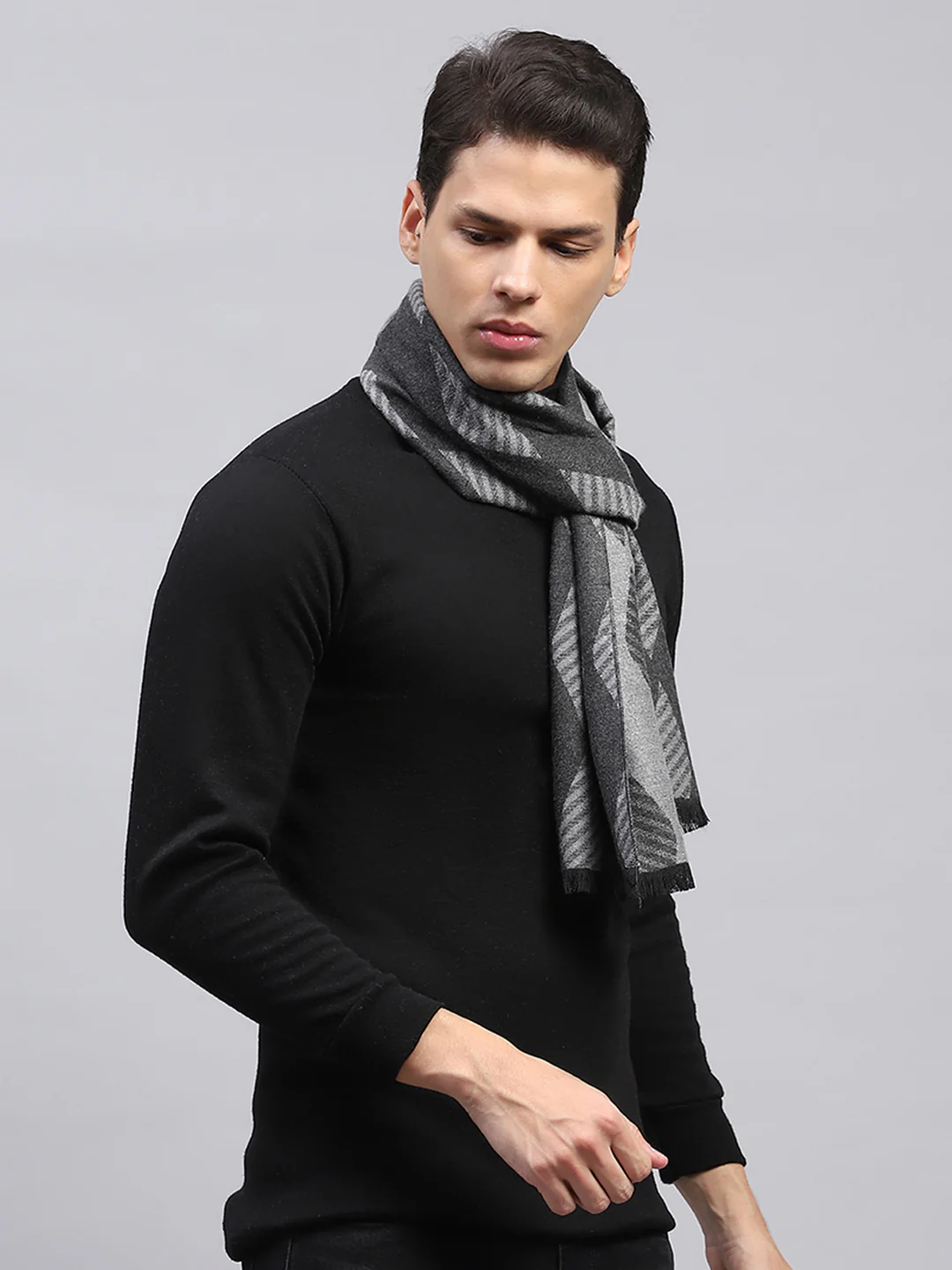 Men Grey Self Design Muffler - Image 4