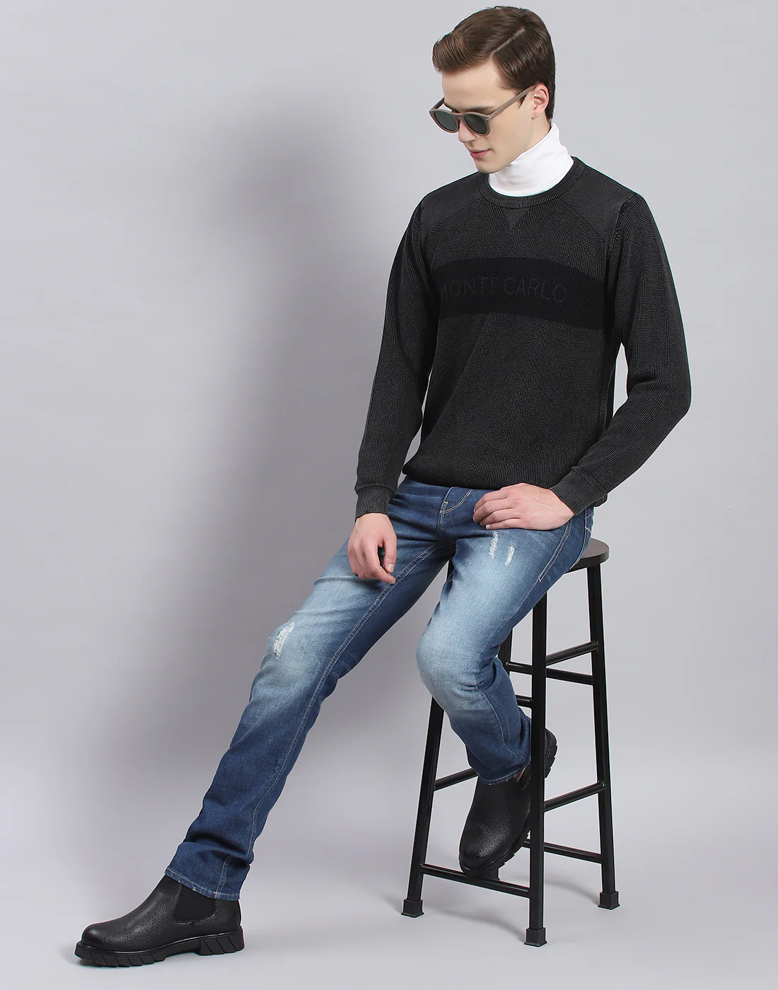 Men Grey Self Design Round Neck Full Sleeve Sweater - Image 2